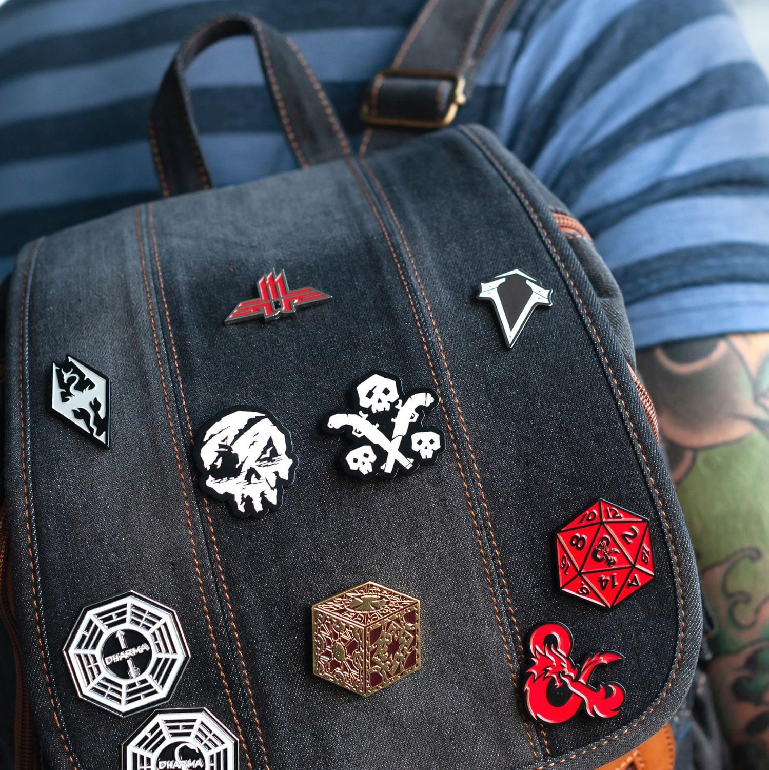 Sea of Thieves Skull & Gun Pins | Exclusive Just Funky Collector Pins | Set of 2