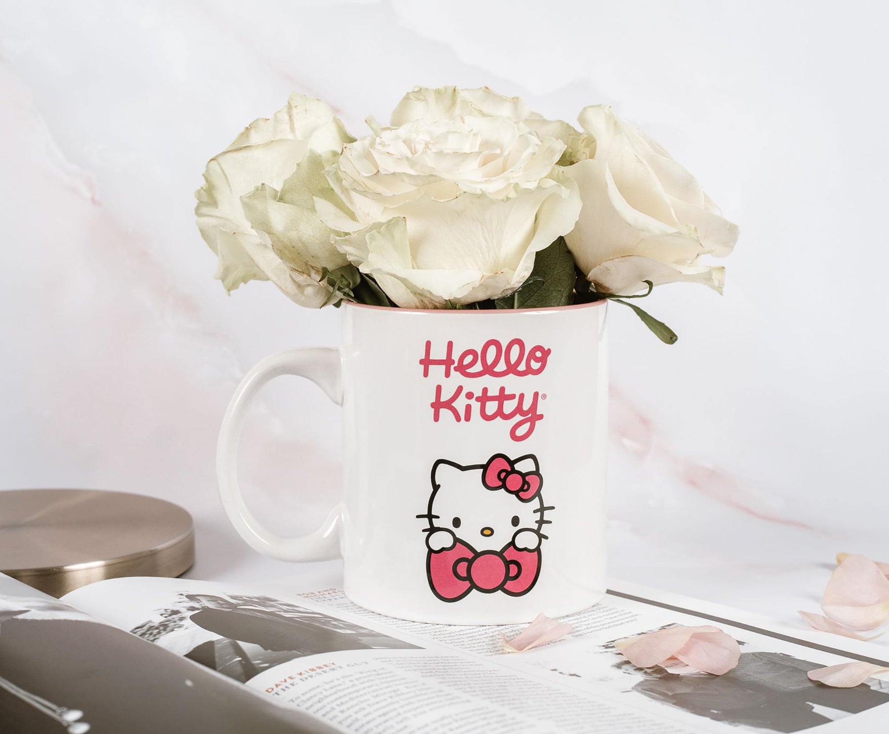 Hello Kitty Ceramic Mug | Holds 20 Ounces