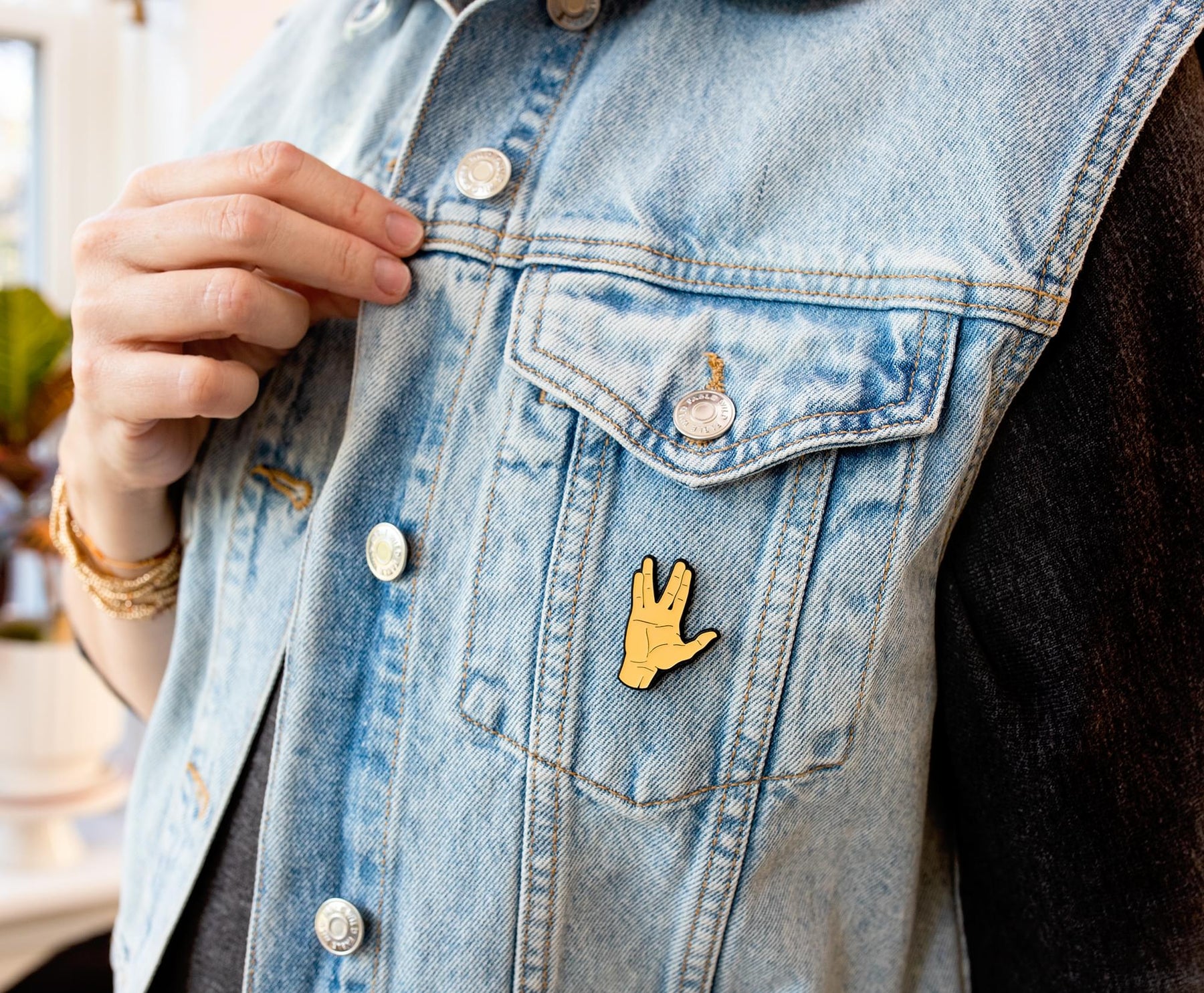 Star Trek Spock Live Long And Prosper Salute Enamel Pin