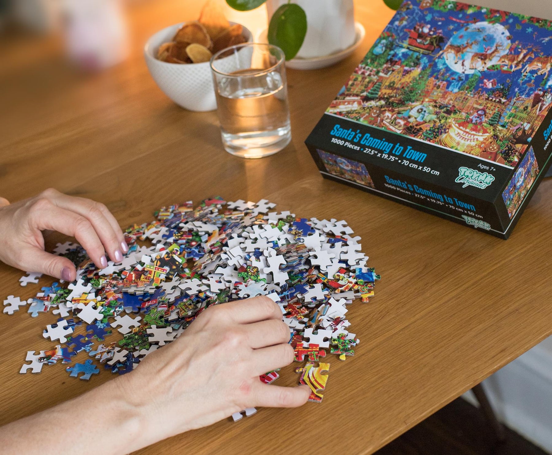 Santa's Coming to Town Christmas Holiday 1000 Piece Jigsaw Puzzle