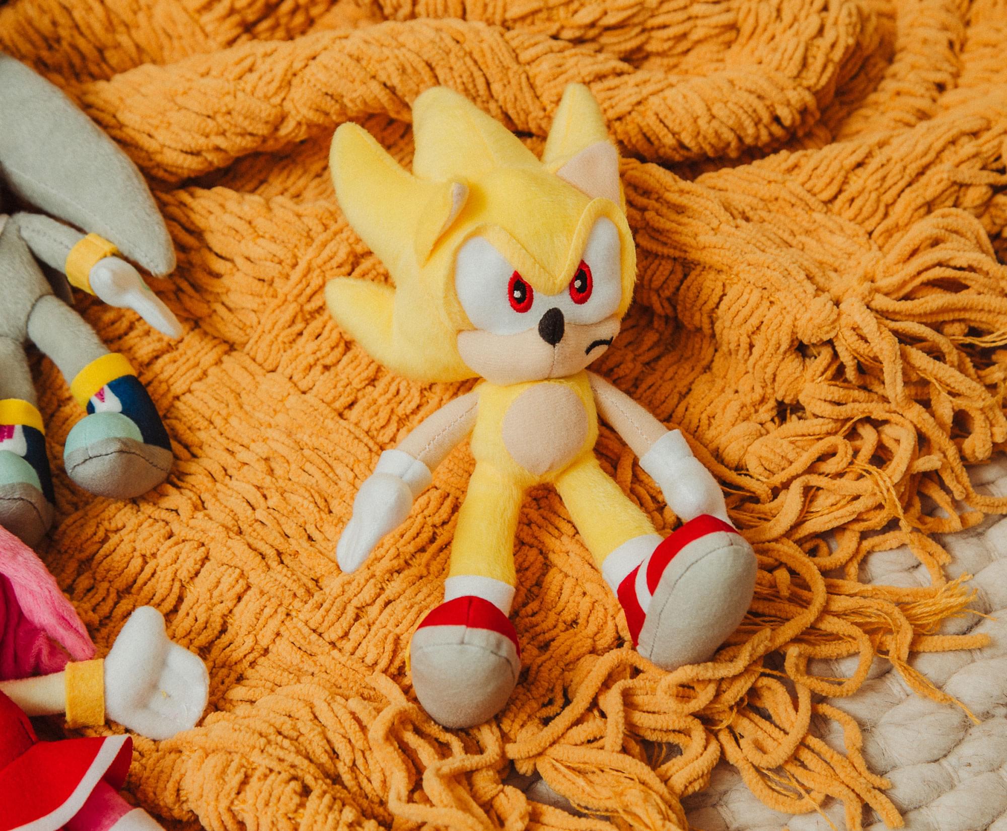 Sonic the Hedgehog 8-Inch Character Plush Toy | Super Sonic