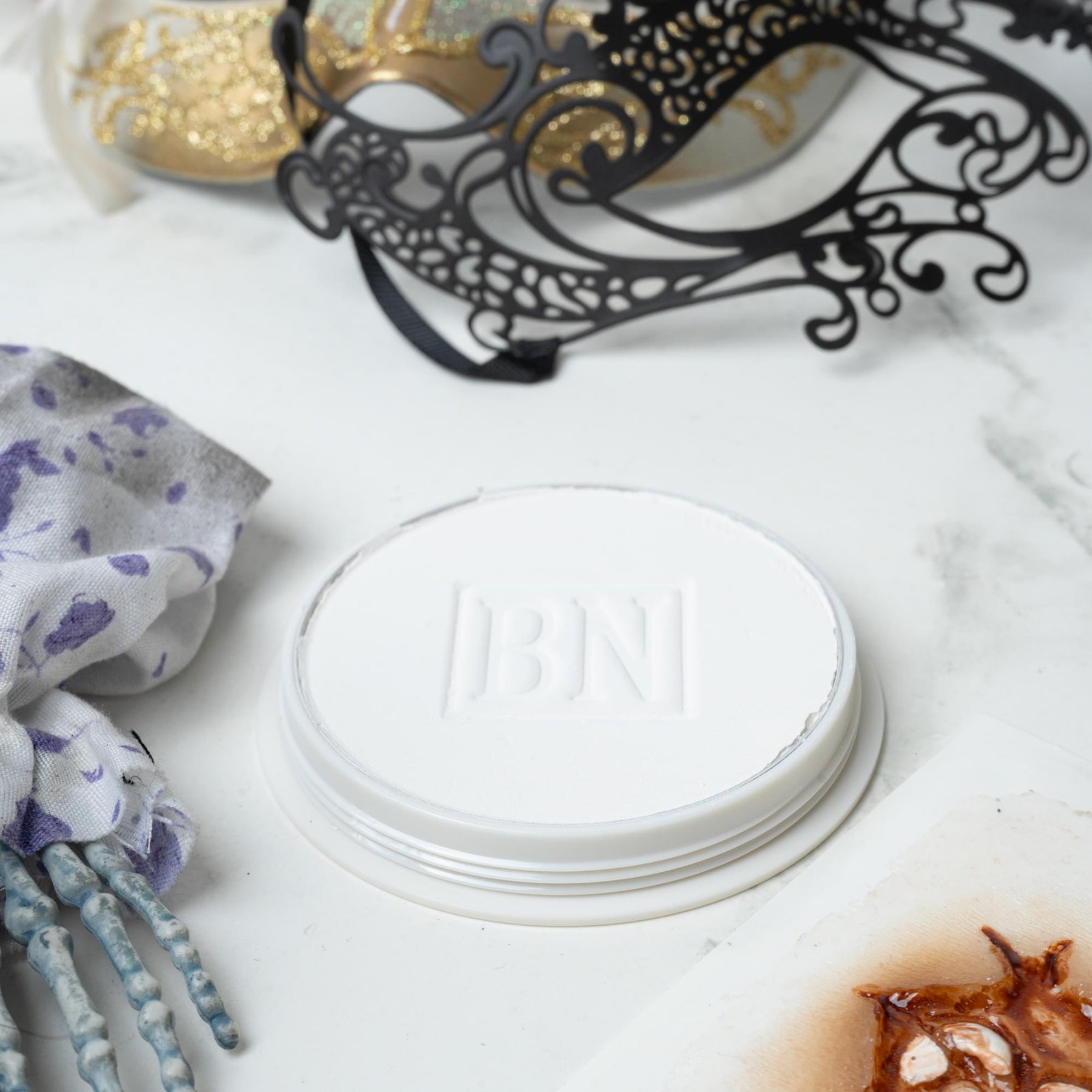 White Cake Makeup Costume Accessory