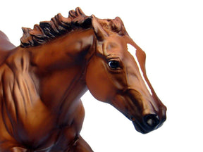 Breyer 1:9 Traditional Series Model Horse: Secretariat
