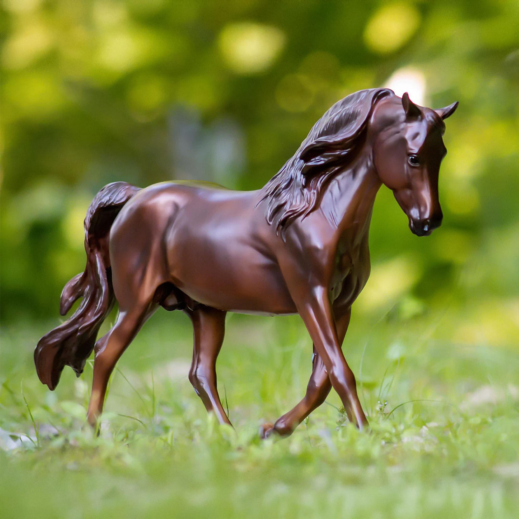 Breyer Traditional 1:9 Scale Model Horse | MorganQuest Native Sun