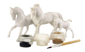Breyer 1:32 Stablemates Paint Your Own Horse: 3-Piece Horse Family