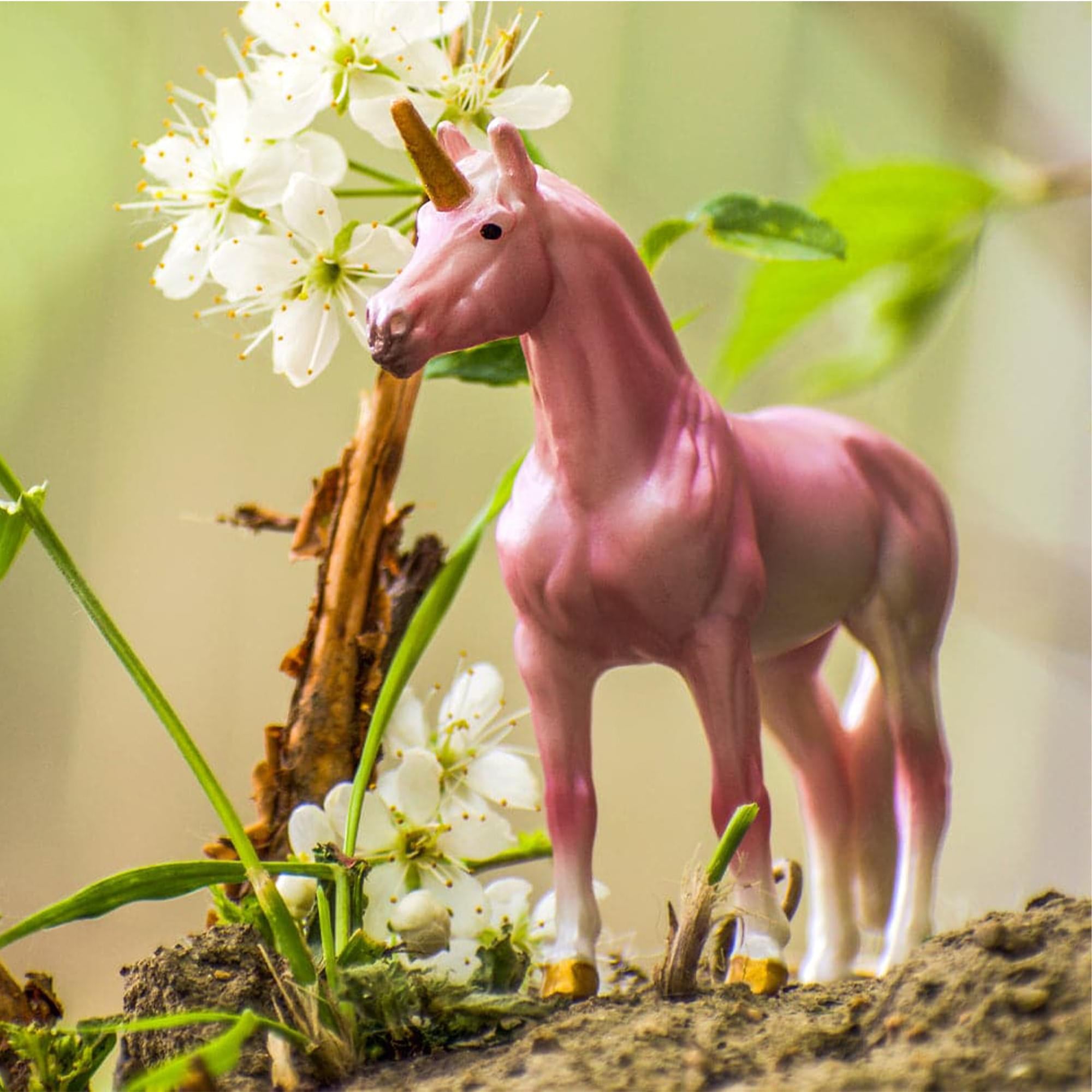 Breyer Unicorn Treasures 1:32 Scale Model Horse | Rose Quartz