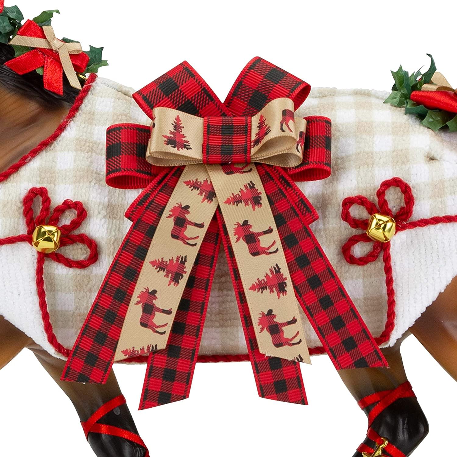 Breyer 1:9 Scale 2020 Holiday Model Horse | Yuletide Greetings