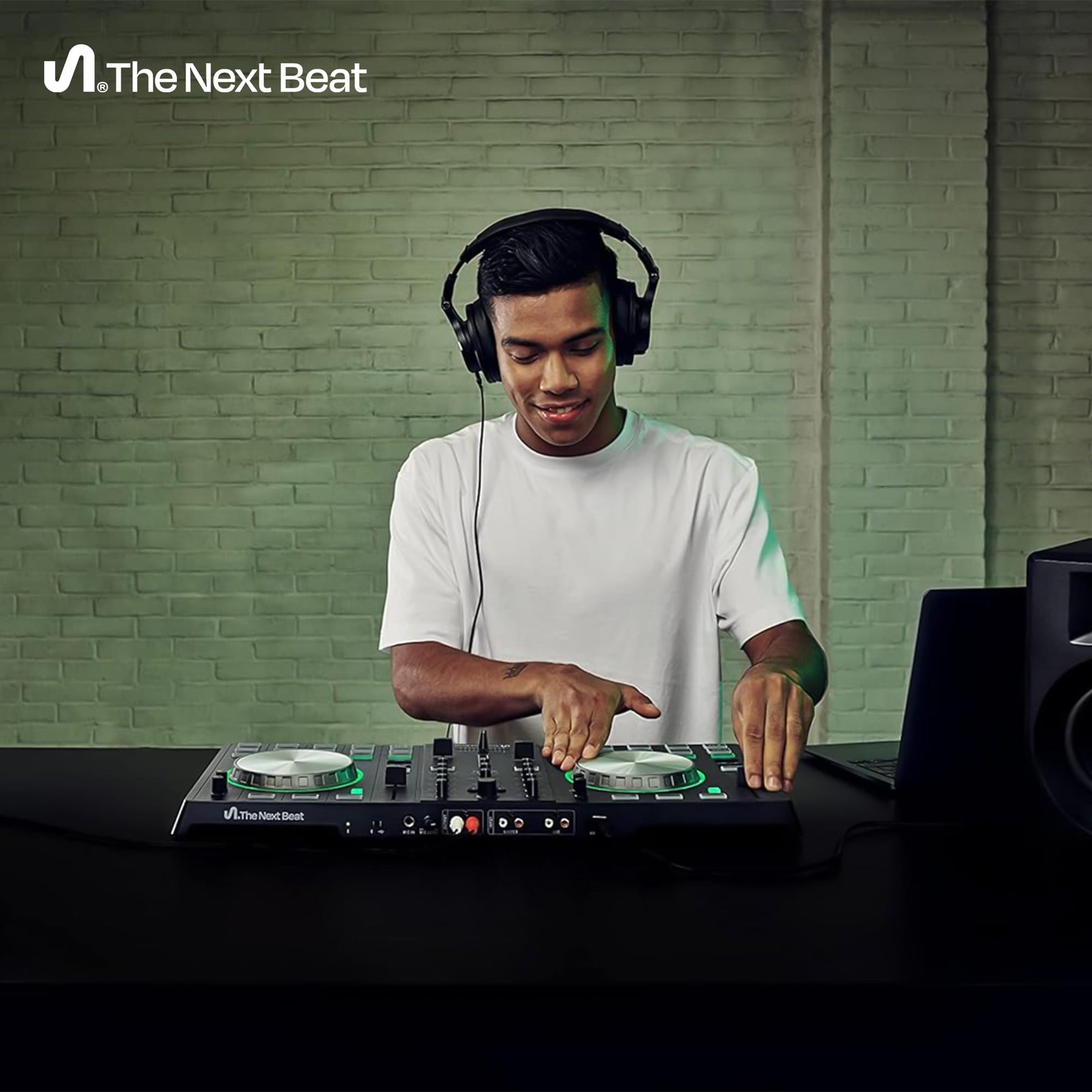 The Next Beat LX1 DJ Controller and Mixer By Tiesto