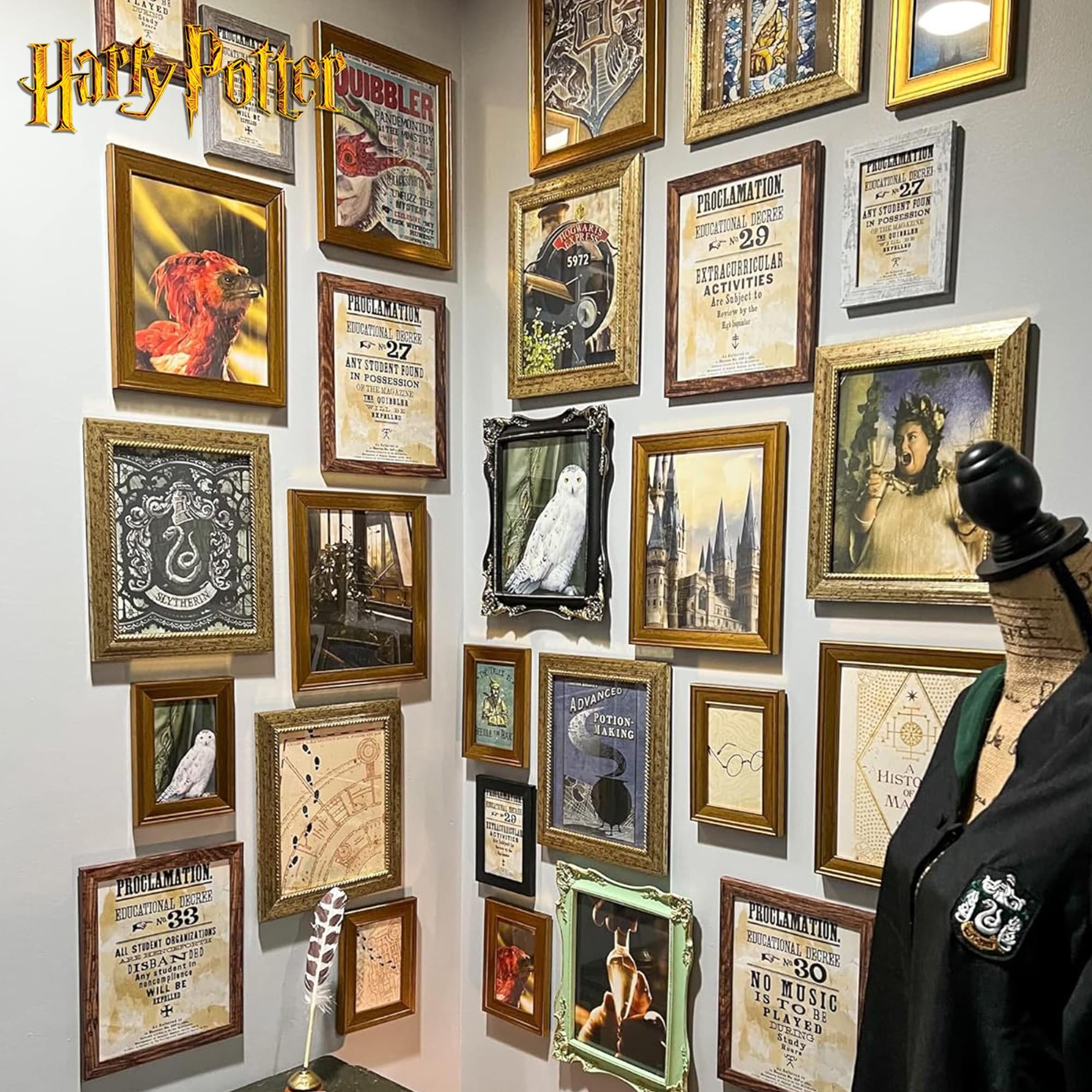 Harry Potter Hogwarts 4 x 6 Inch Wall Collage Kit | 50 Prints