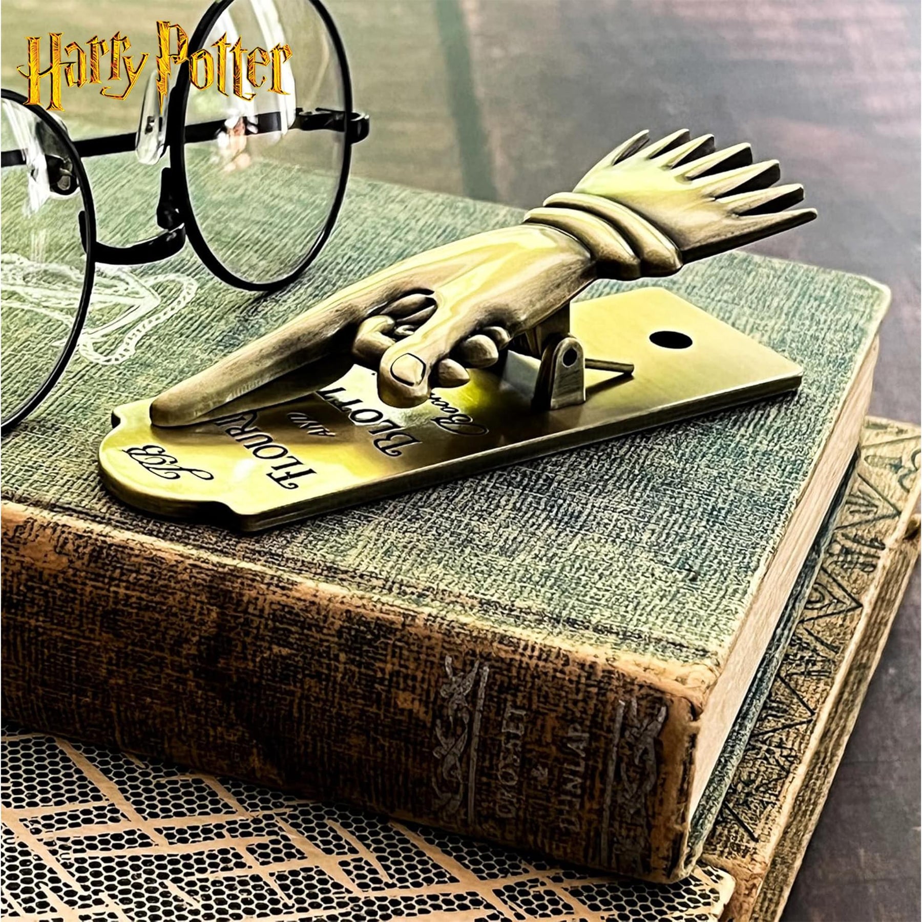Harry Potter Flourish & Blotts Metal Hand Book Clip