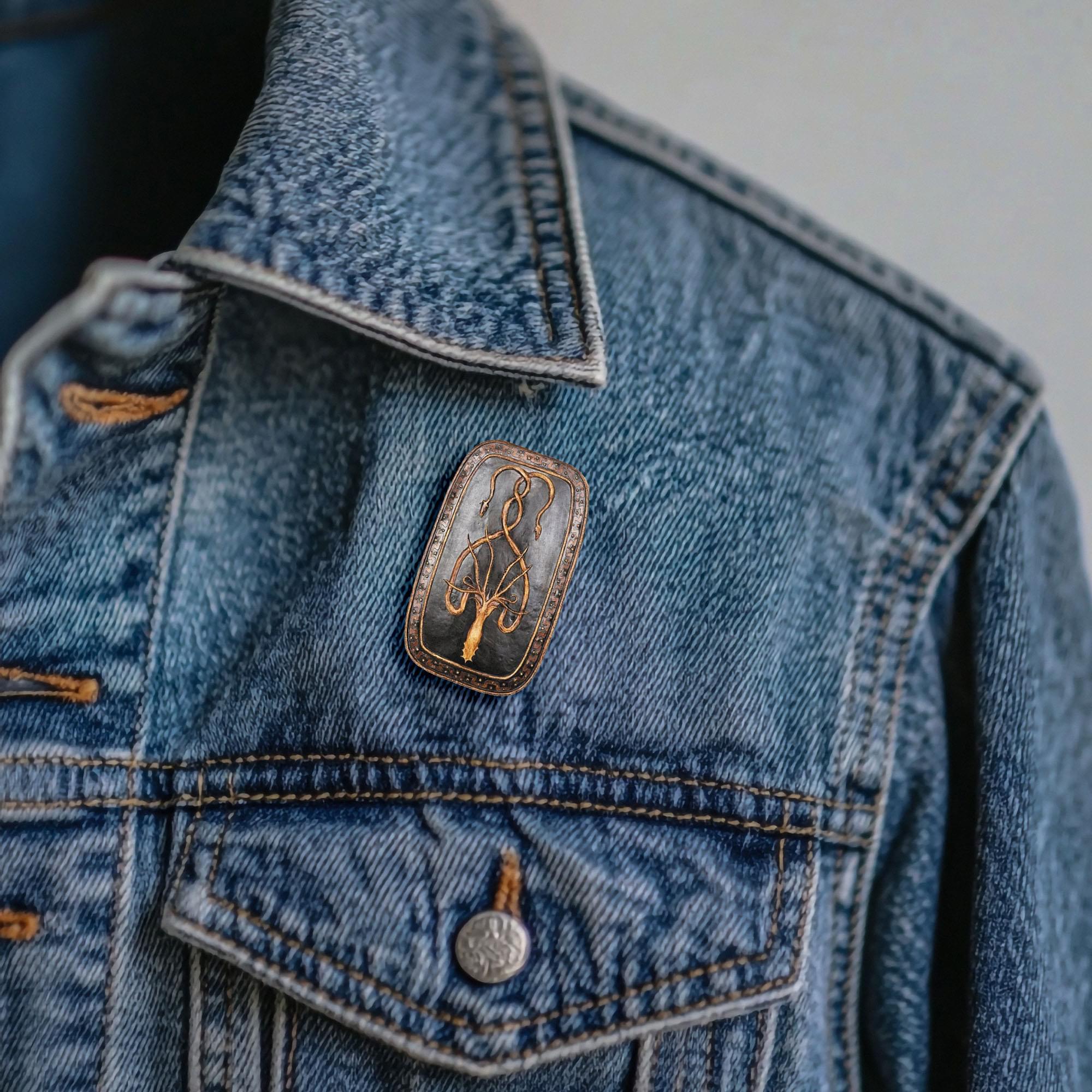 Game Of Thrones Deluxe Shield Pin Greyjoy