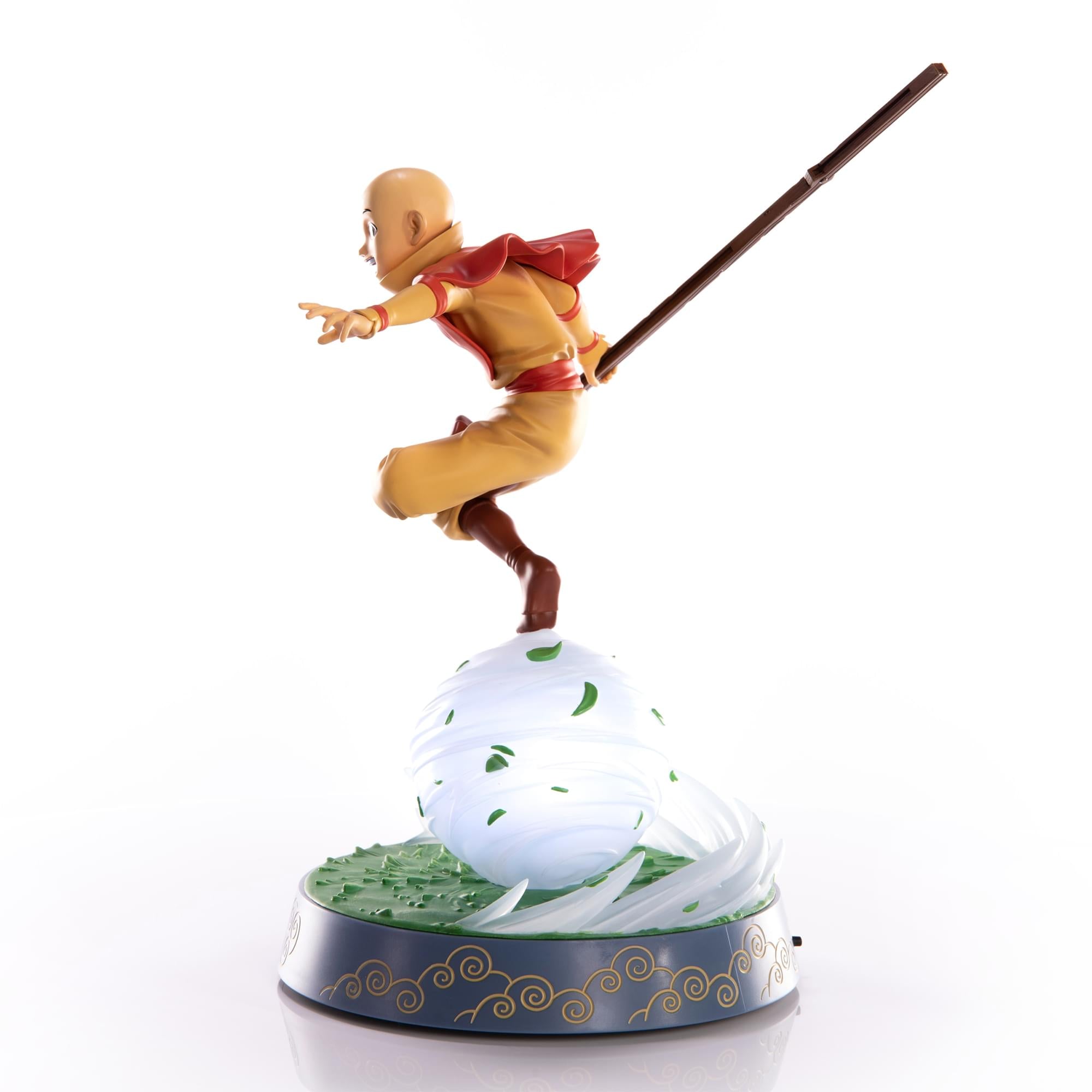 Avatar: The Last Airbender Aang 11 Inch PVC Statue (Collector's Edition)