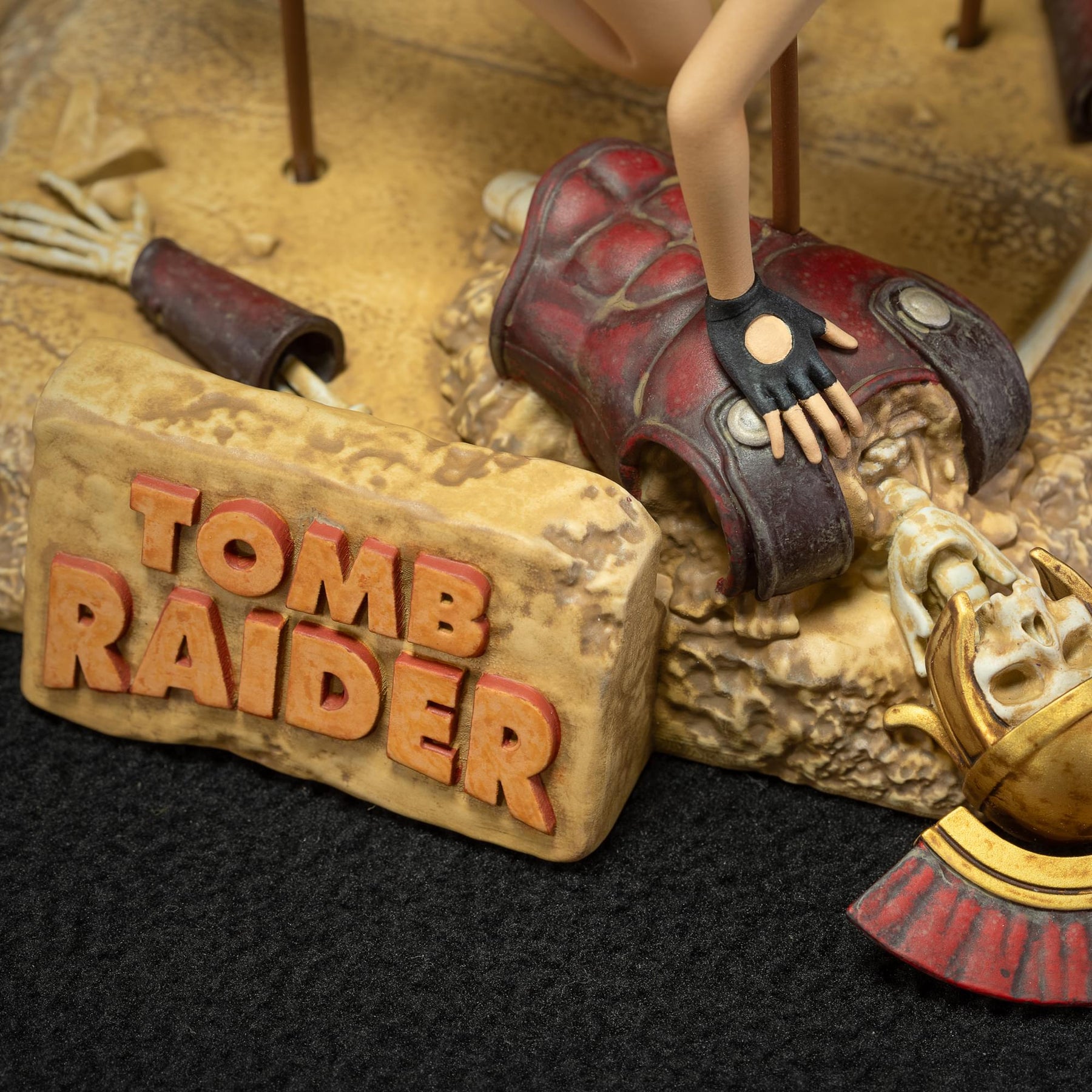 Tomb Raider Lara Croft (Classic Era) 7 Inch PVC Statue