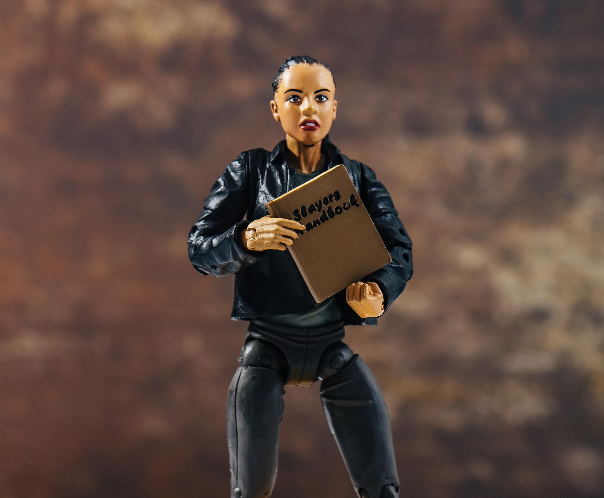 Buffy The Vampire Slayer Exclusive 6 Inch Action Figure - Becoming Kendra