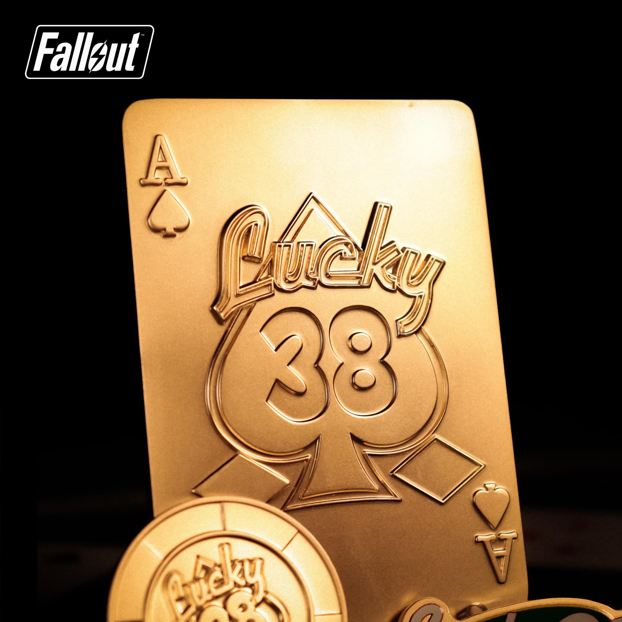 Fallout: New Vegas Lucky 38 Limited Edition Imitation Gold Casino Set