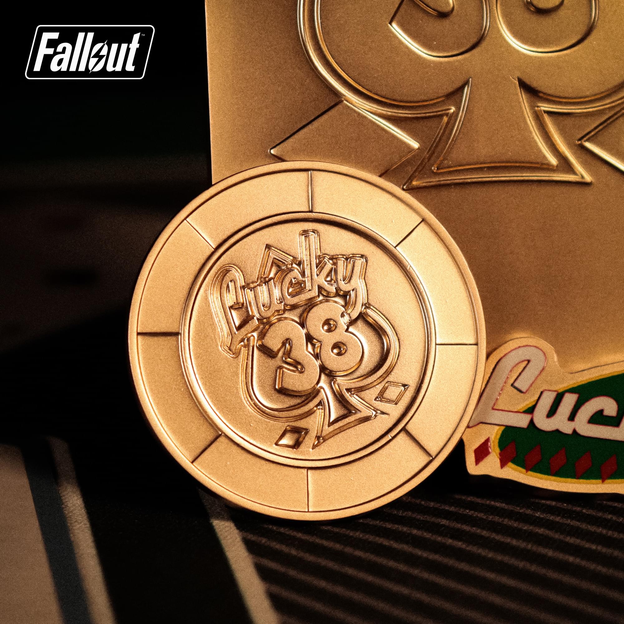 Fallout: New Vegas Lucky 38 Limited Edition Imitation Gold Casino Set