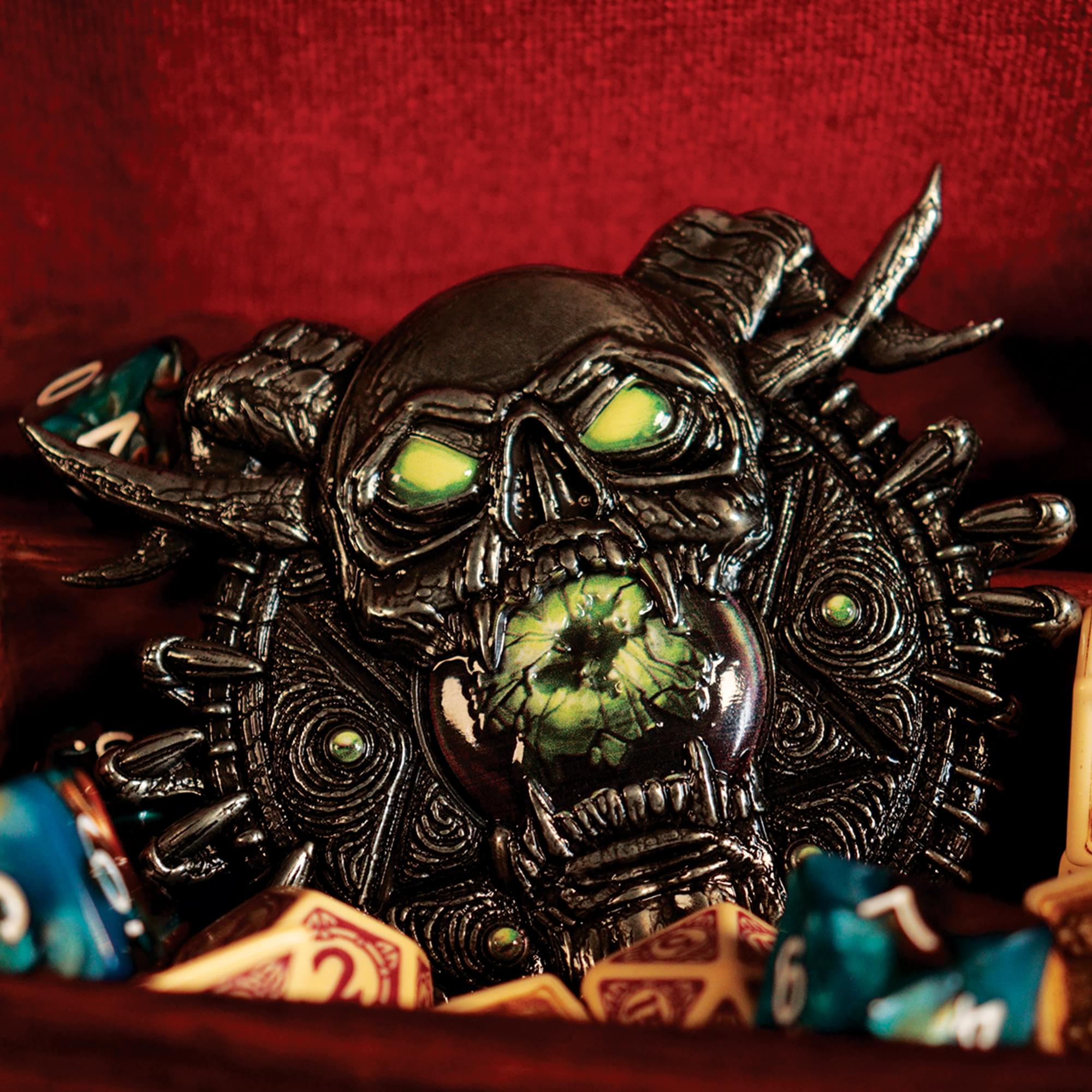 Dungeons & Dragons Talisman of Ultimate Evil Medallion and Art Card