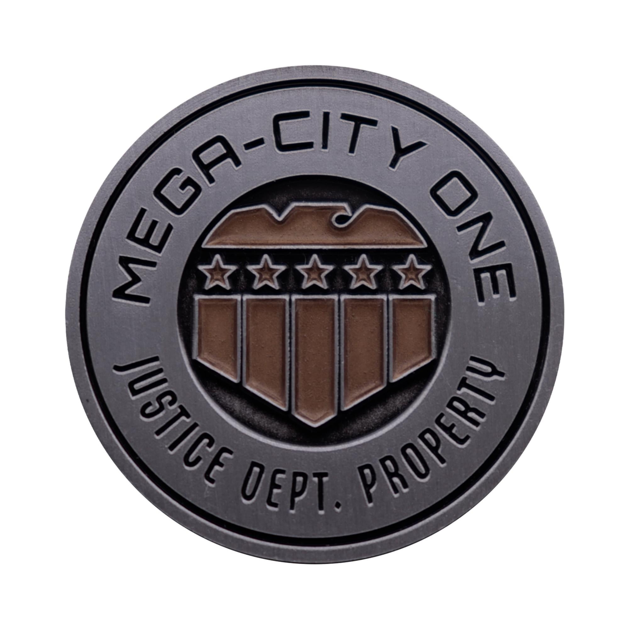 2000 AD Judge Dredd Mega-City One Limited Edition Embossed Collectible Coin