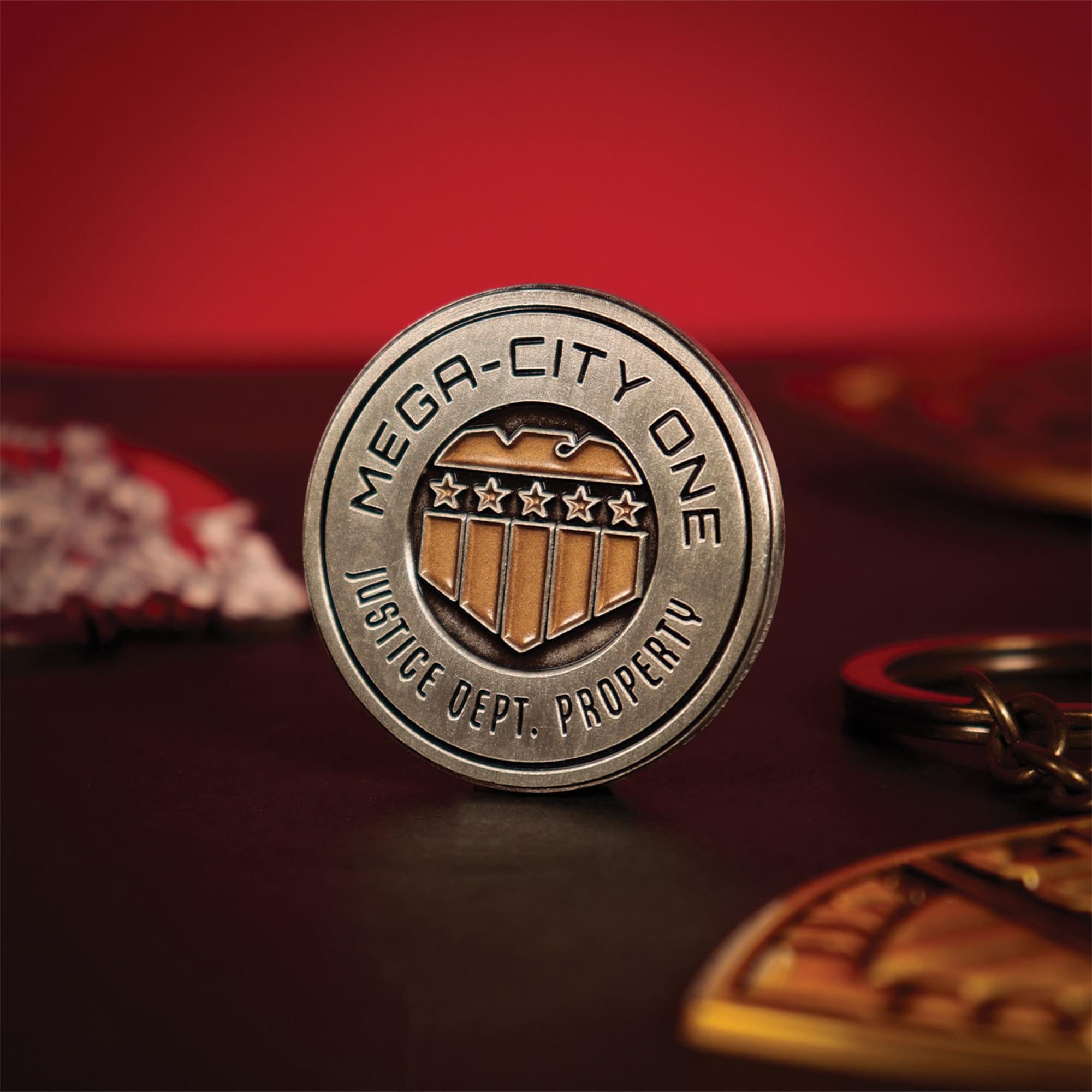 2000 AD Judge Dredd Mega-City One Limited Edition Embossed Collectible Coin