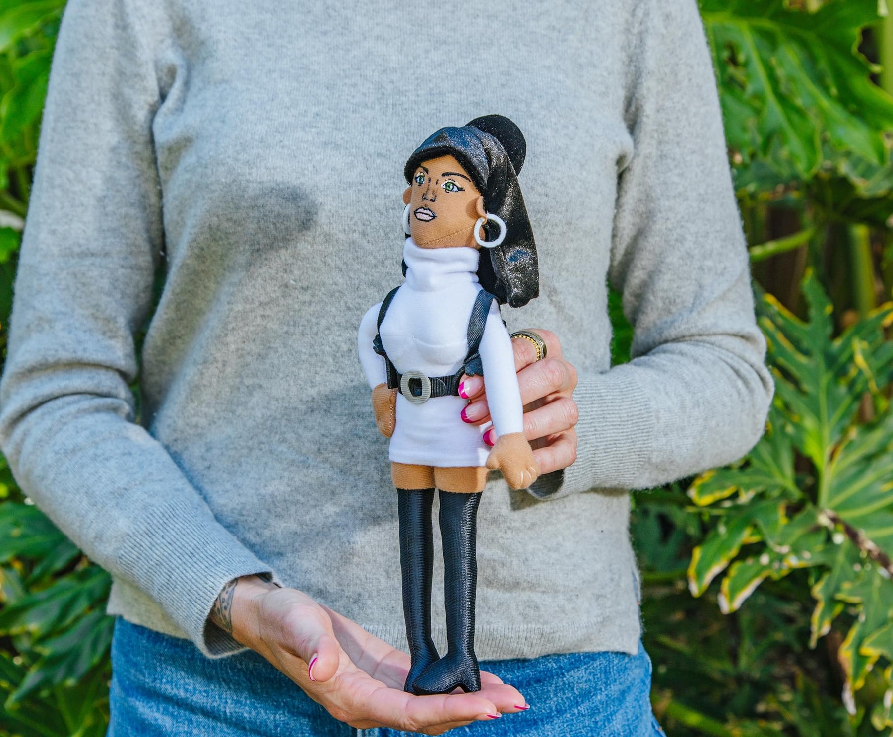 Archer 12" Lana Kane Plush