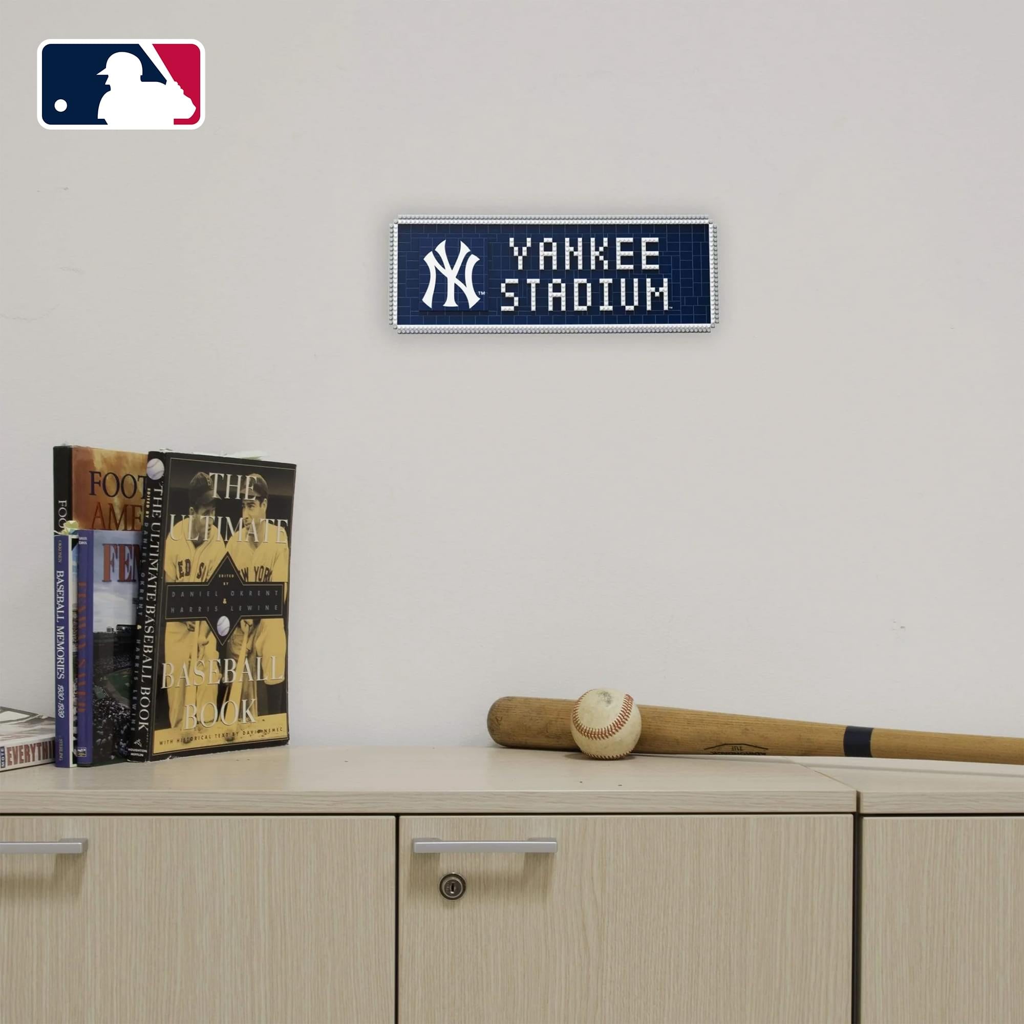 MLB New York Yankees 3D BRXLZ Stadium Street Sign Approx 688 Piece Building Set