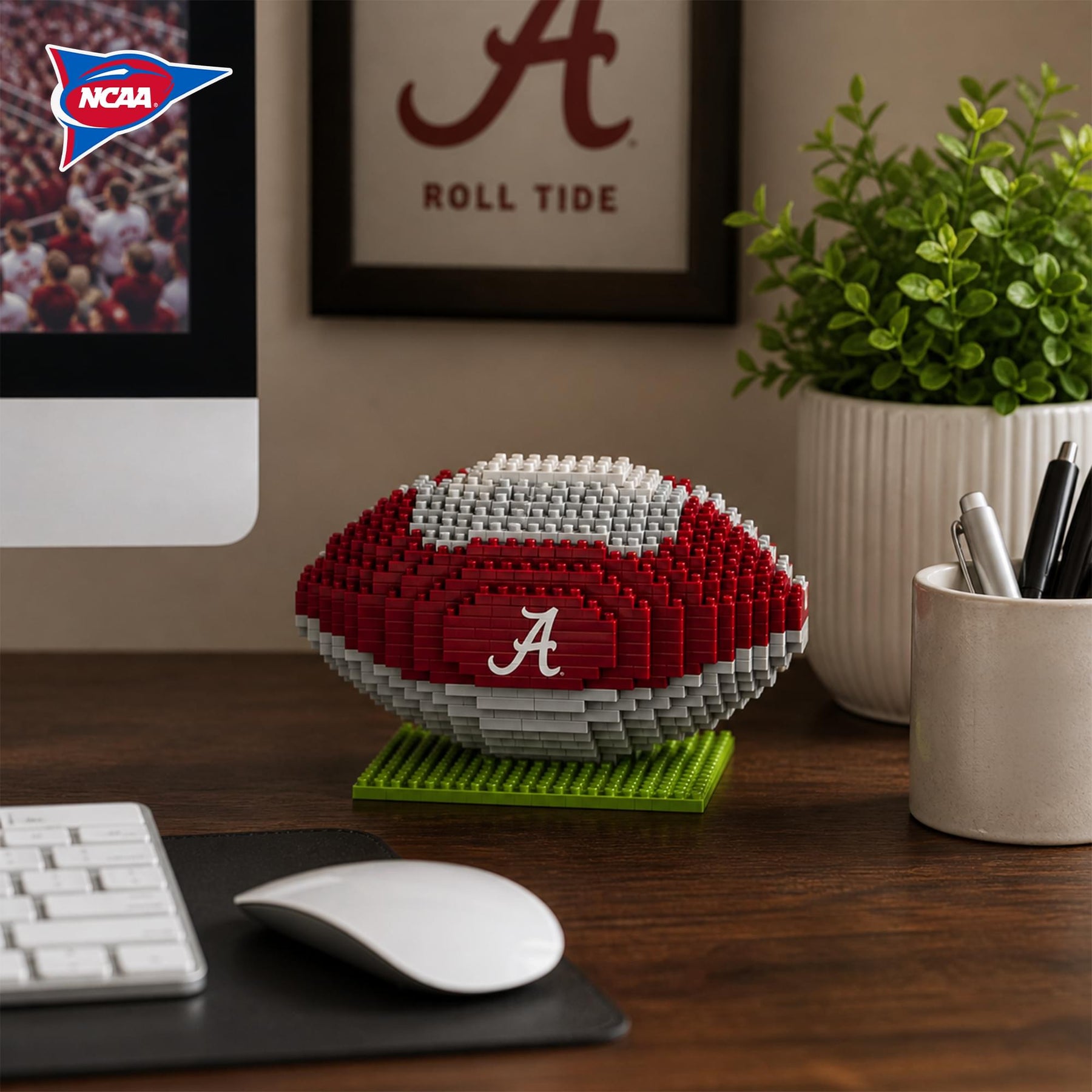 Alabama Crimson Tide NCAA Brxlz Football 704-Piece Building Block Set