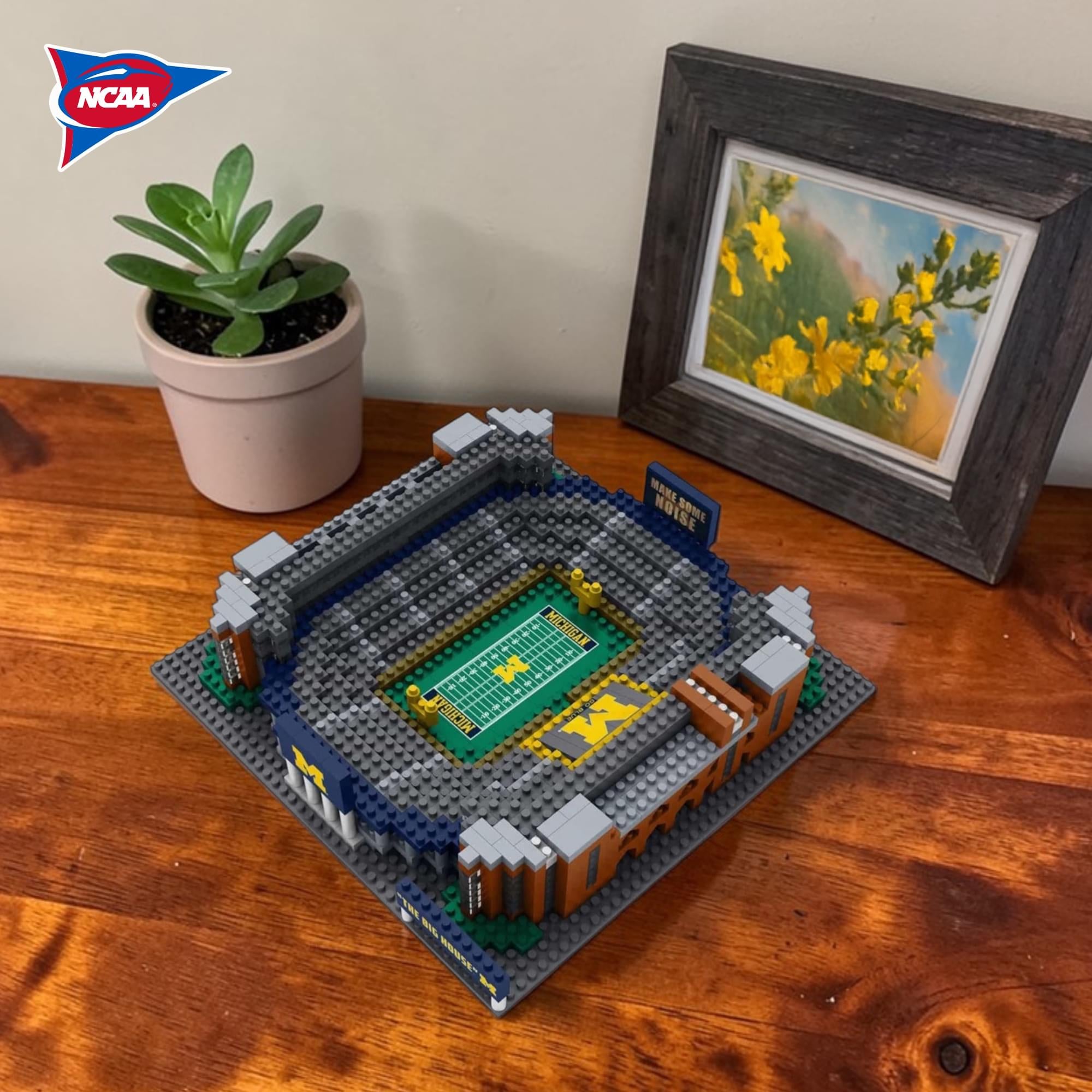 Michigan Wolverines NCAA BRXLZ Mini Stadium 998-Piece Building Block Set