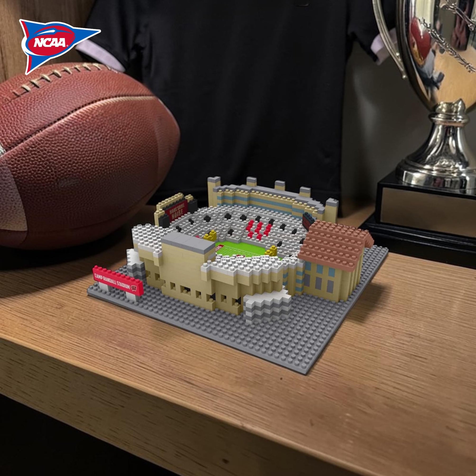 Wisconsin Badgers NCAA BRXLZ Mini Stadium 1138-Piece Building Block Set