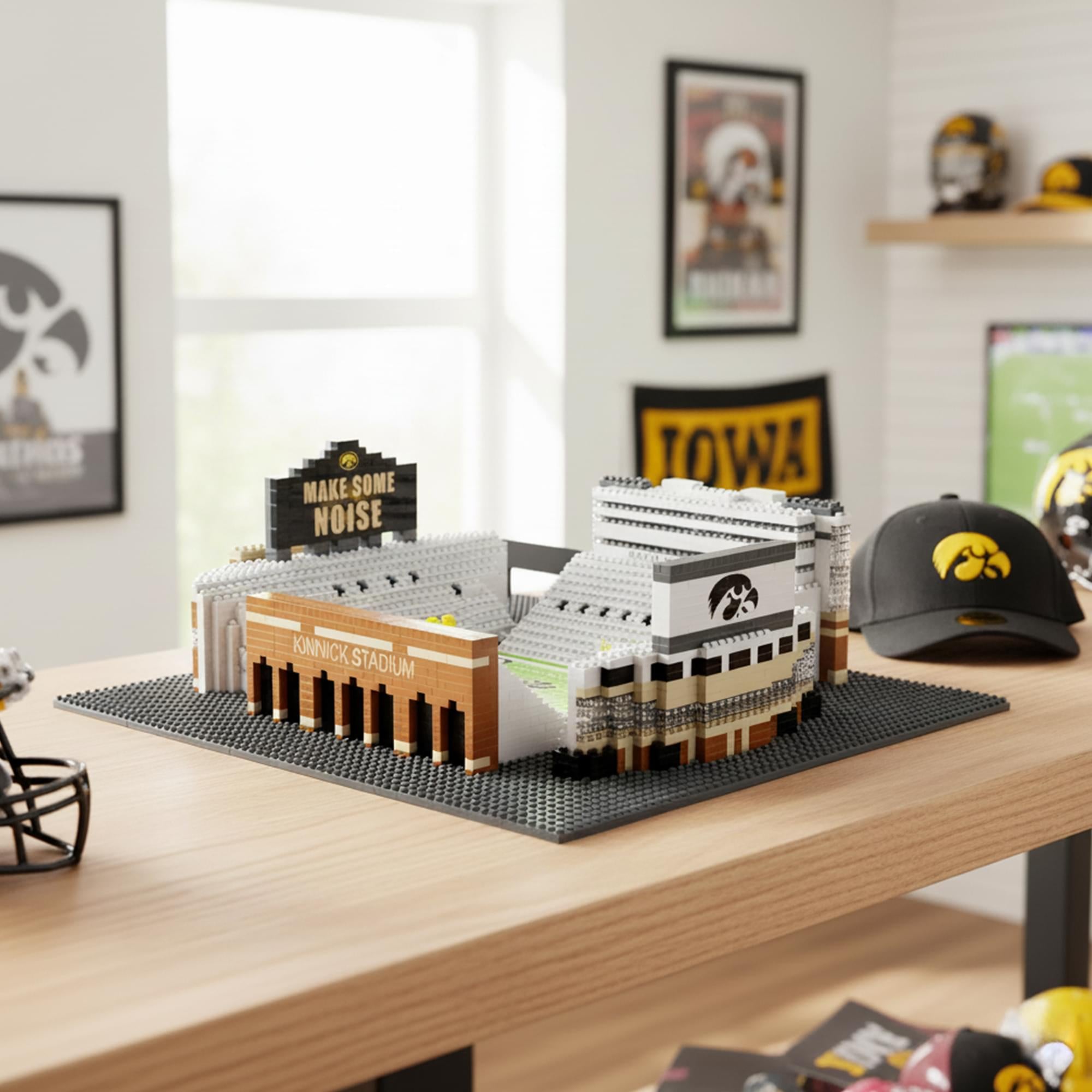 Iowa Hawkeyes NCAA BRXLZ Stadium 2256-Piece Building Block Set