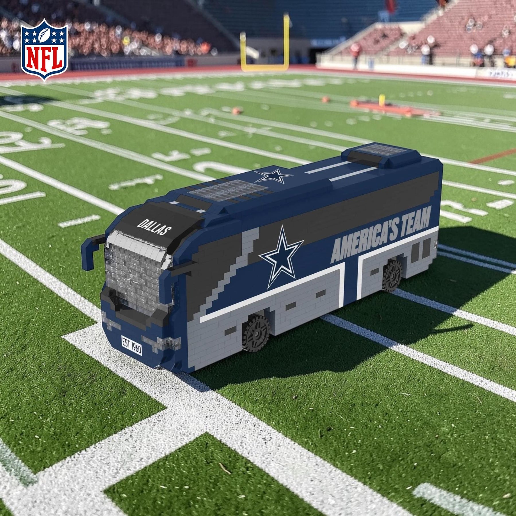 Dallas Cowboys NFL BRXLZ Team Bus 1236-Piece Building Block Set