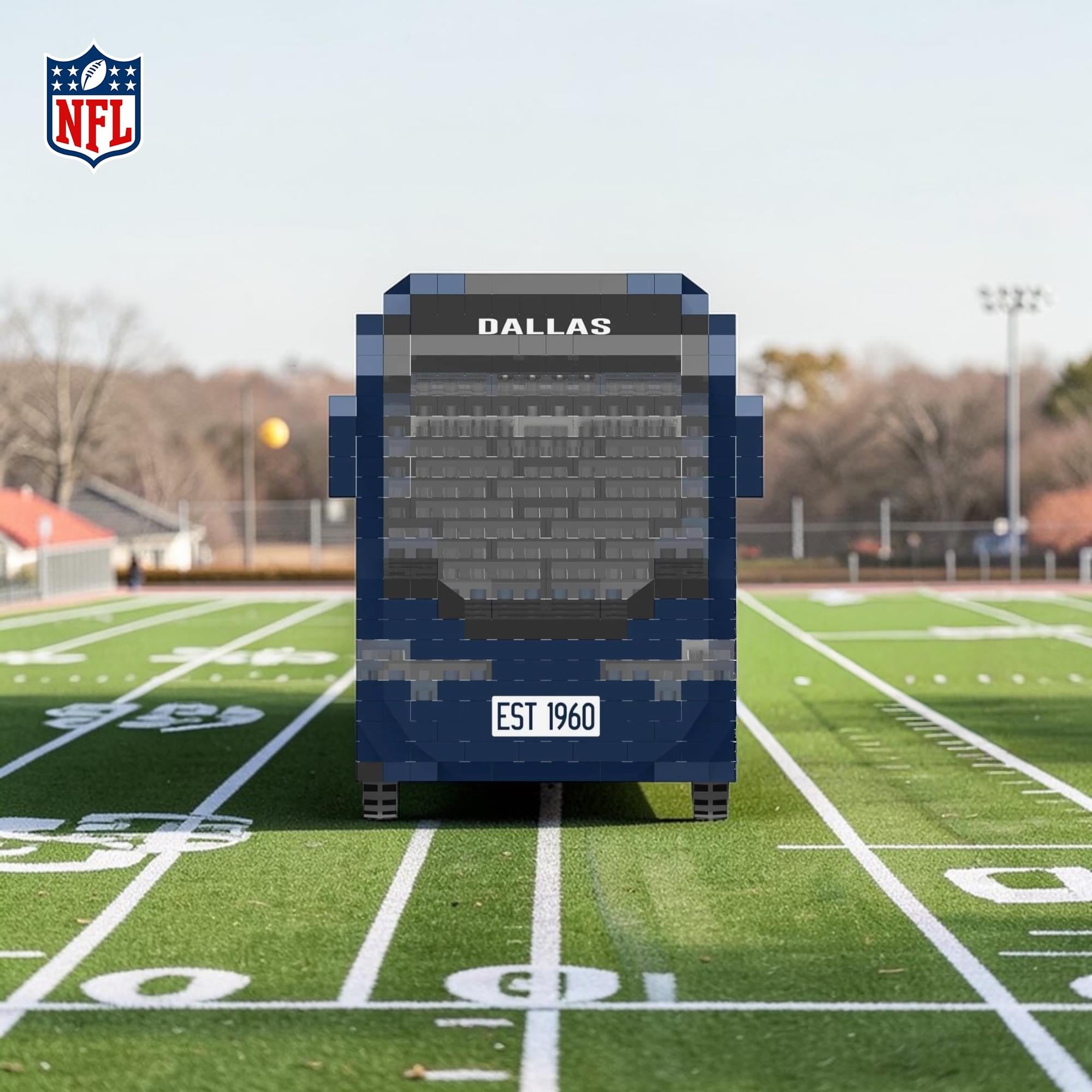 Dallas Cowboys NFL BRXLZ Team Bus 1236-Piece Building Block Set