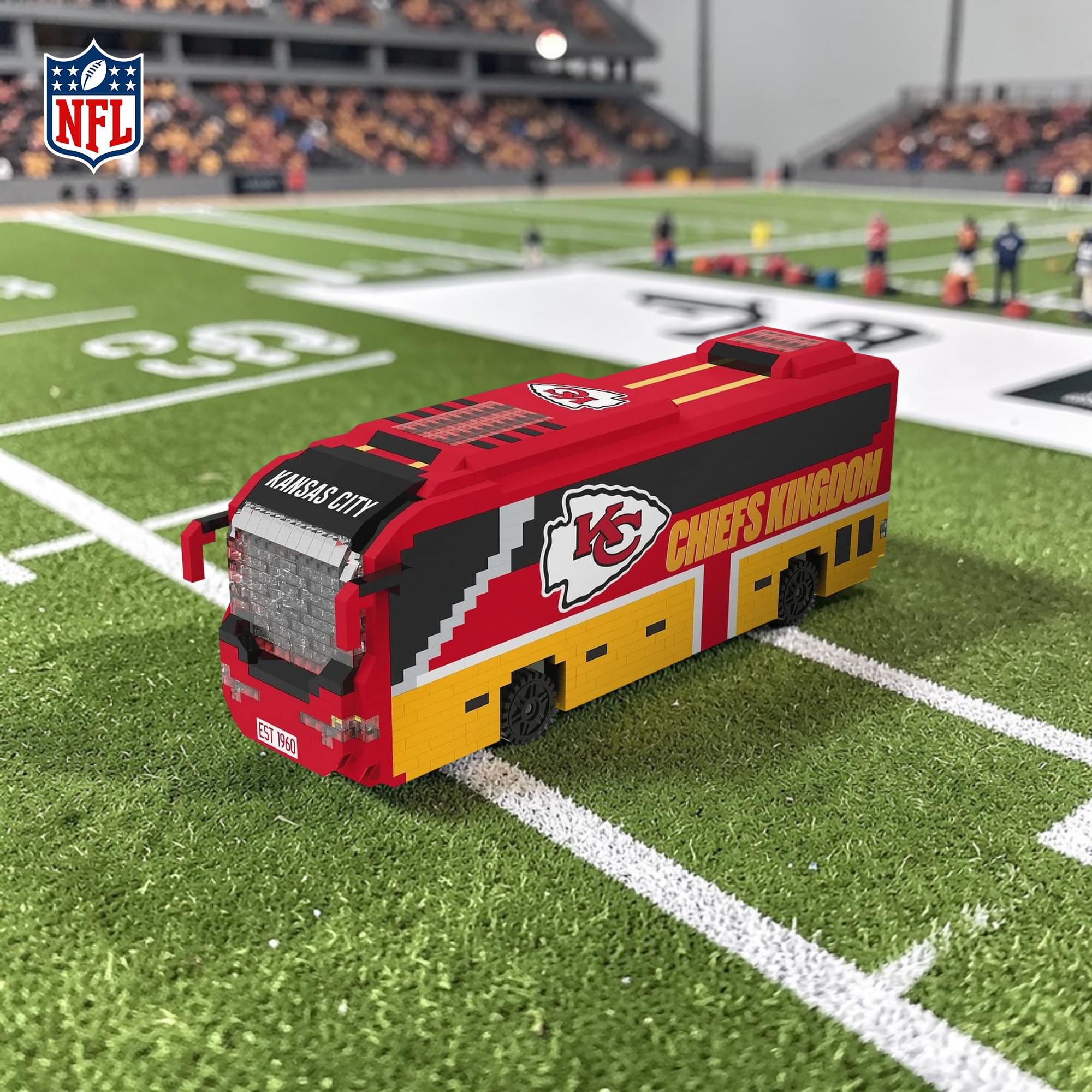 Kansas City Chiefs NFL BRXLZ Team Bus 1236-Piece Building Block Set