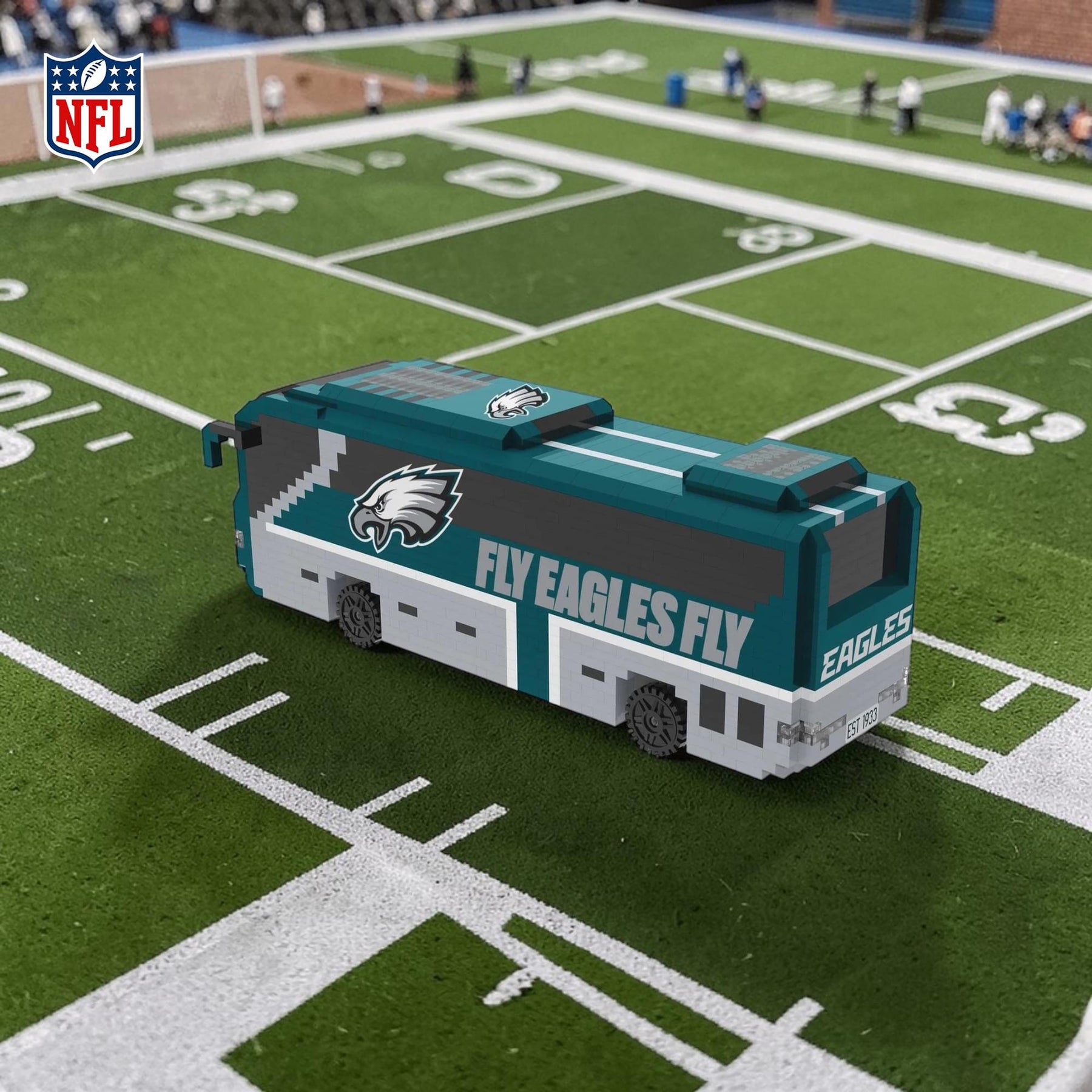 Philadelphia Eagles NFL BRXLZ Team Bus 1236-Piece Building Block Set
