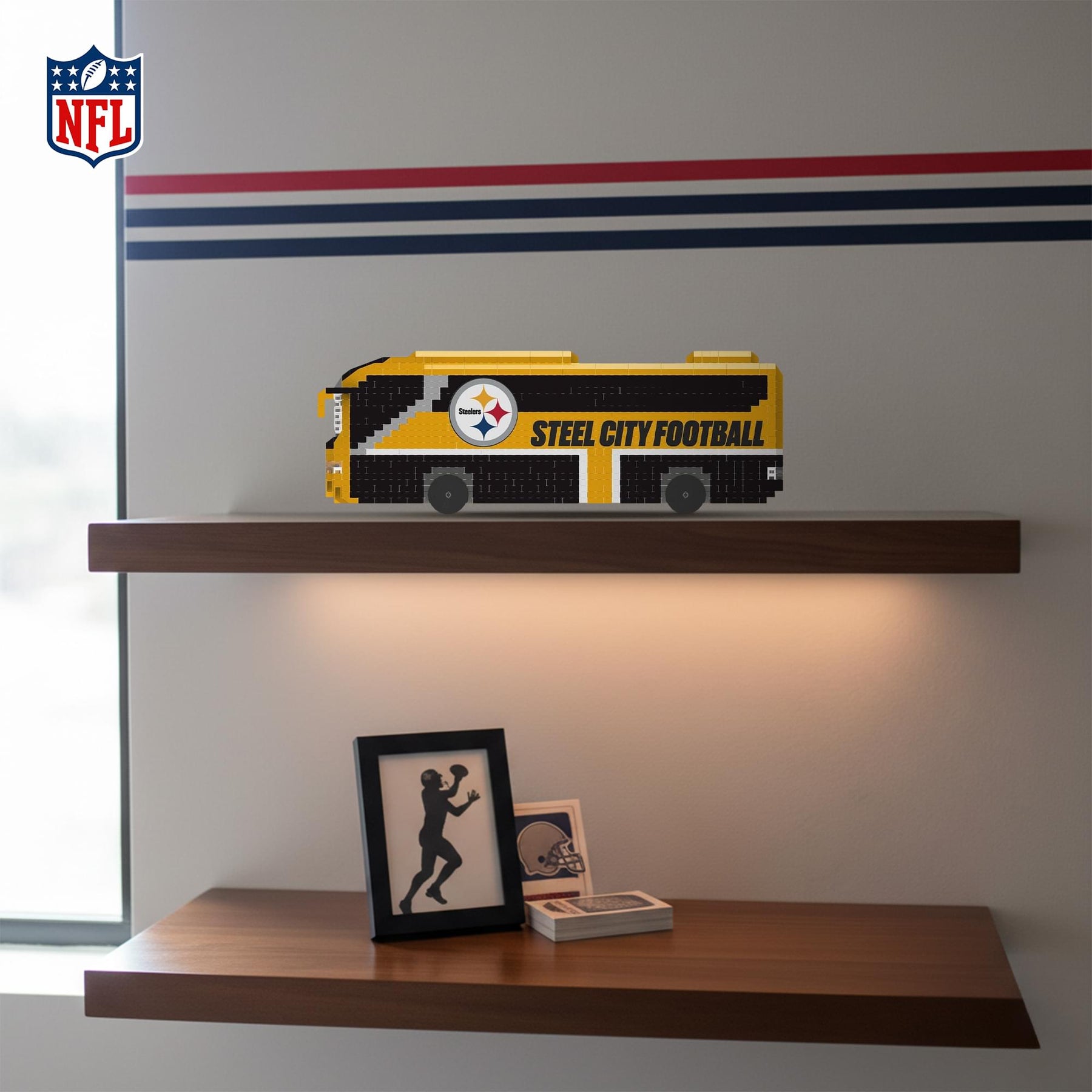 Pittsburgh Steelers NFL BRXLZ Team Bus 1235-Piece Building Block Set