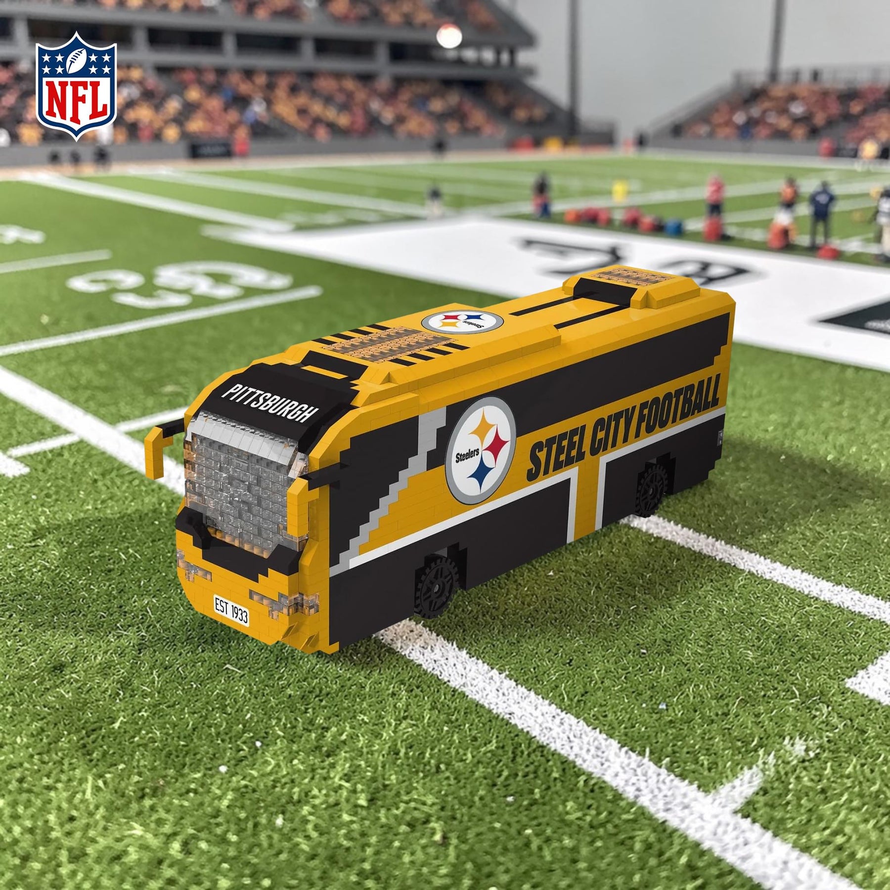 Pittsburgh Steelers NFL BRXLZ Team Bus 1235-Piece Building Block Set