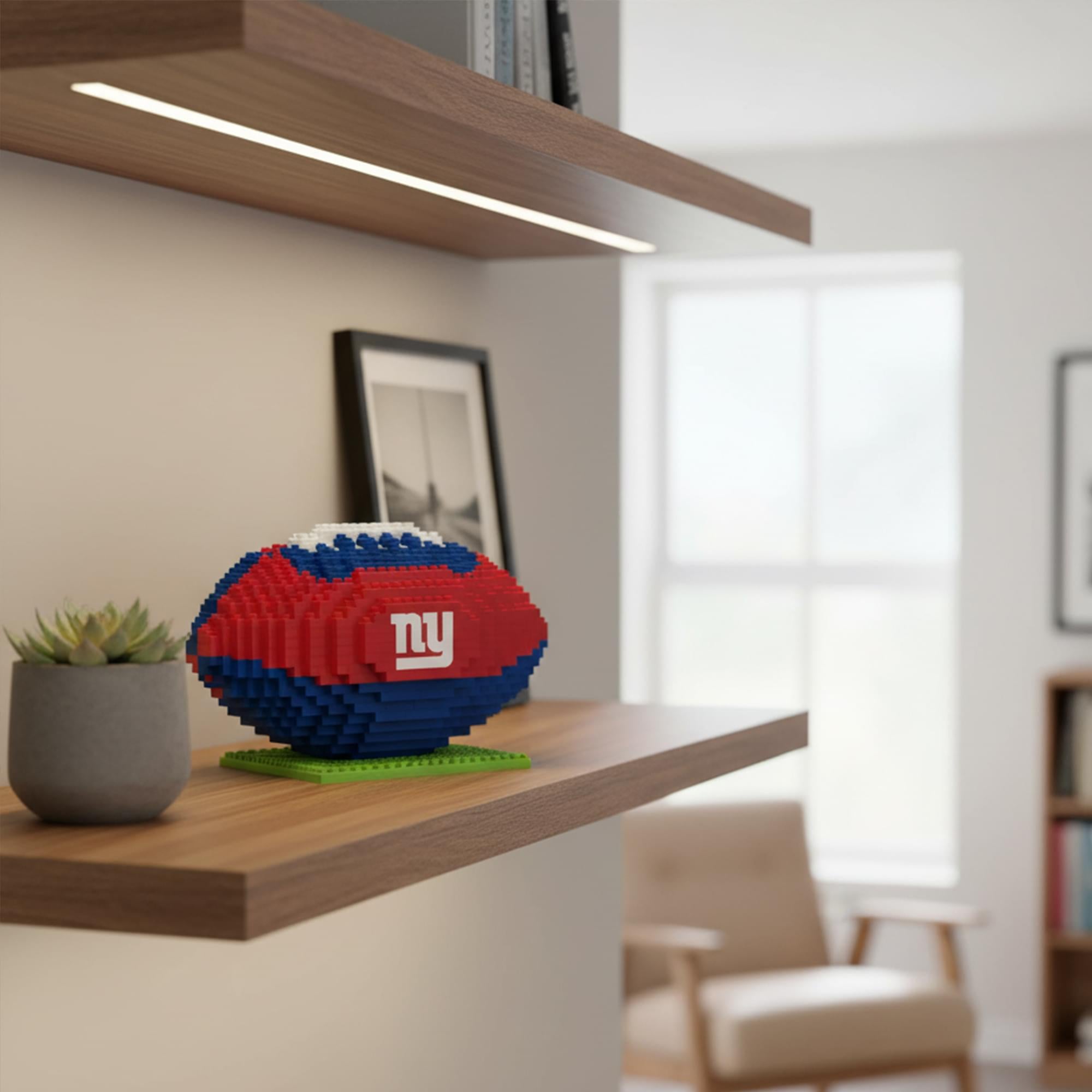 New York Giants NFL BRXLZ Football 704-Piece Building Block Set