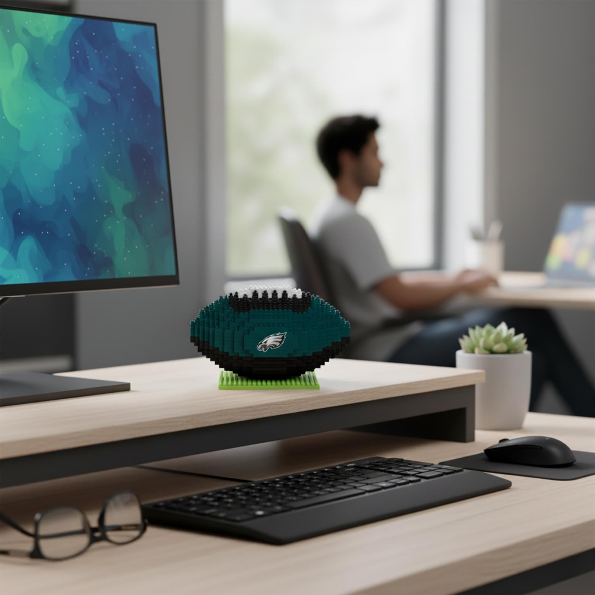 Philadelphia Eagles NFL BRXLZ Football 704-Piece Building Block Set