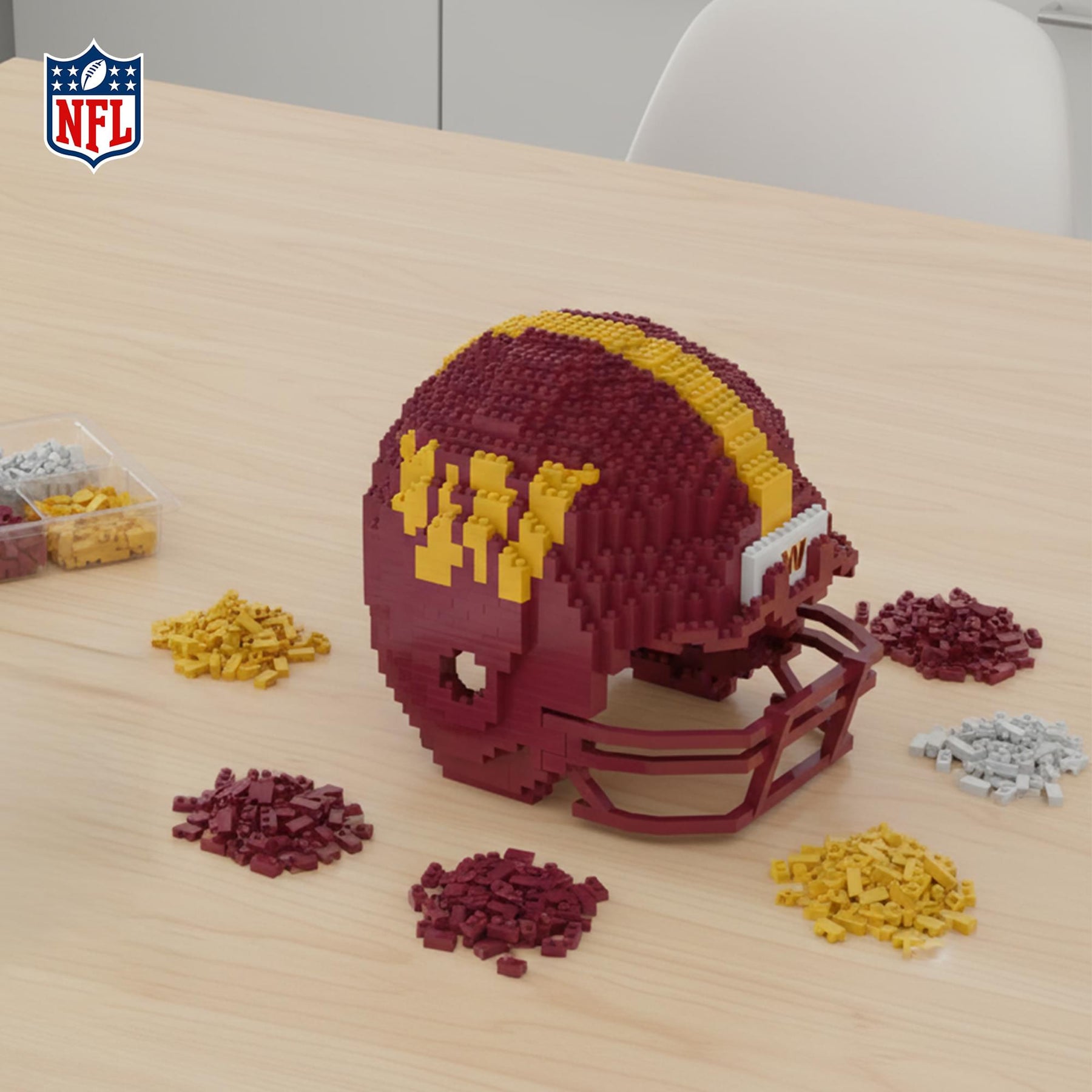 Washington Commanders NFL BRXLZ Replica Helmet 1081-Piece Building Block Set