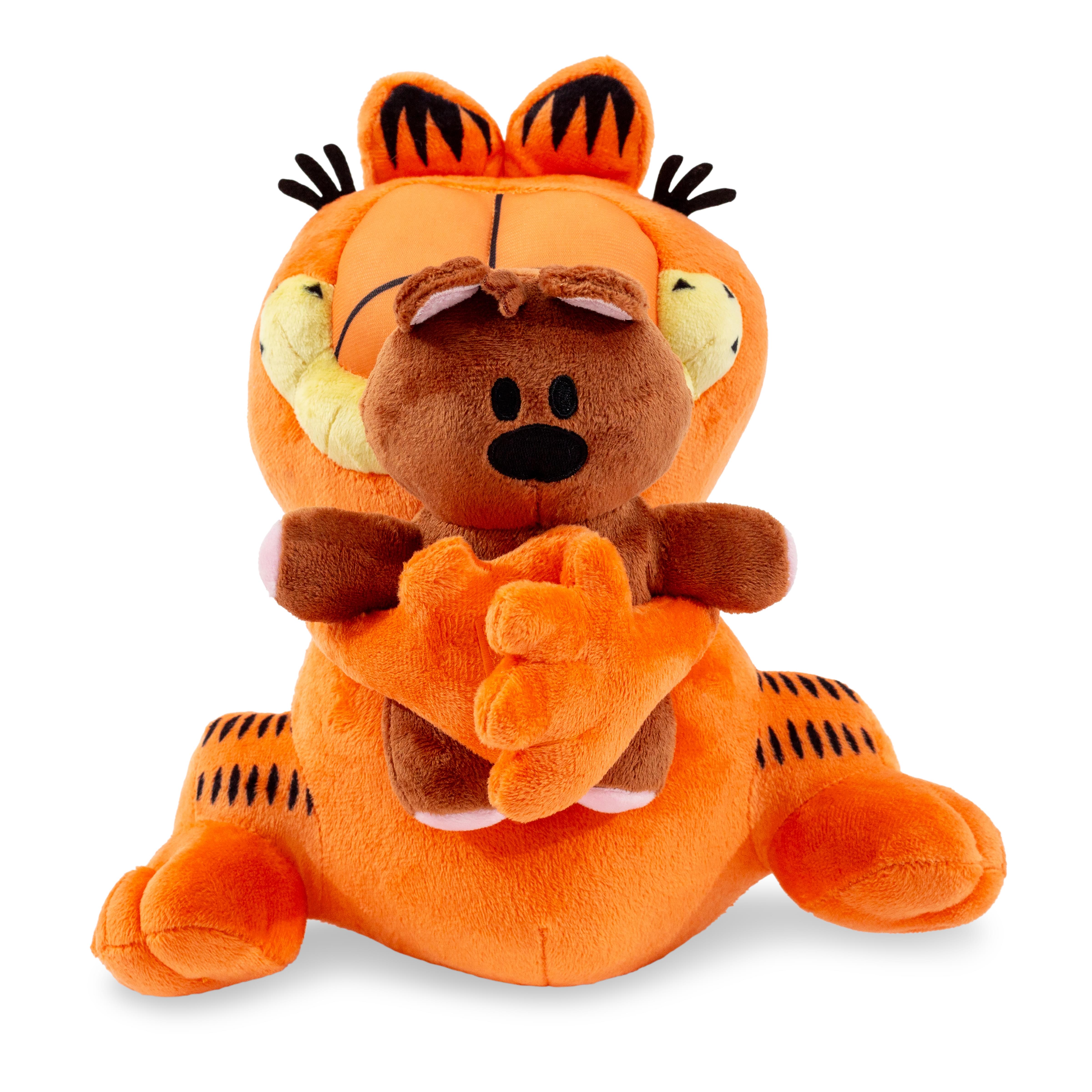Garfield Holding Pooky 12-Inch Collector Plush