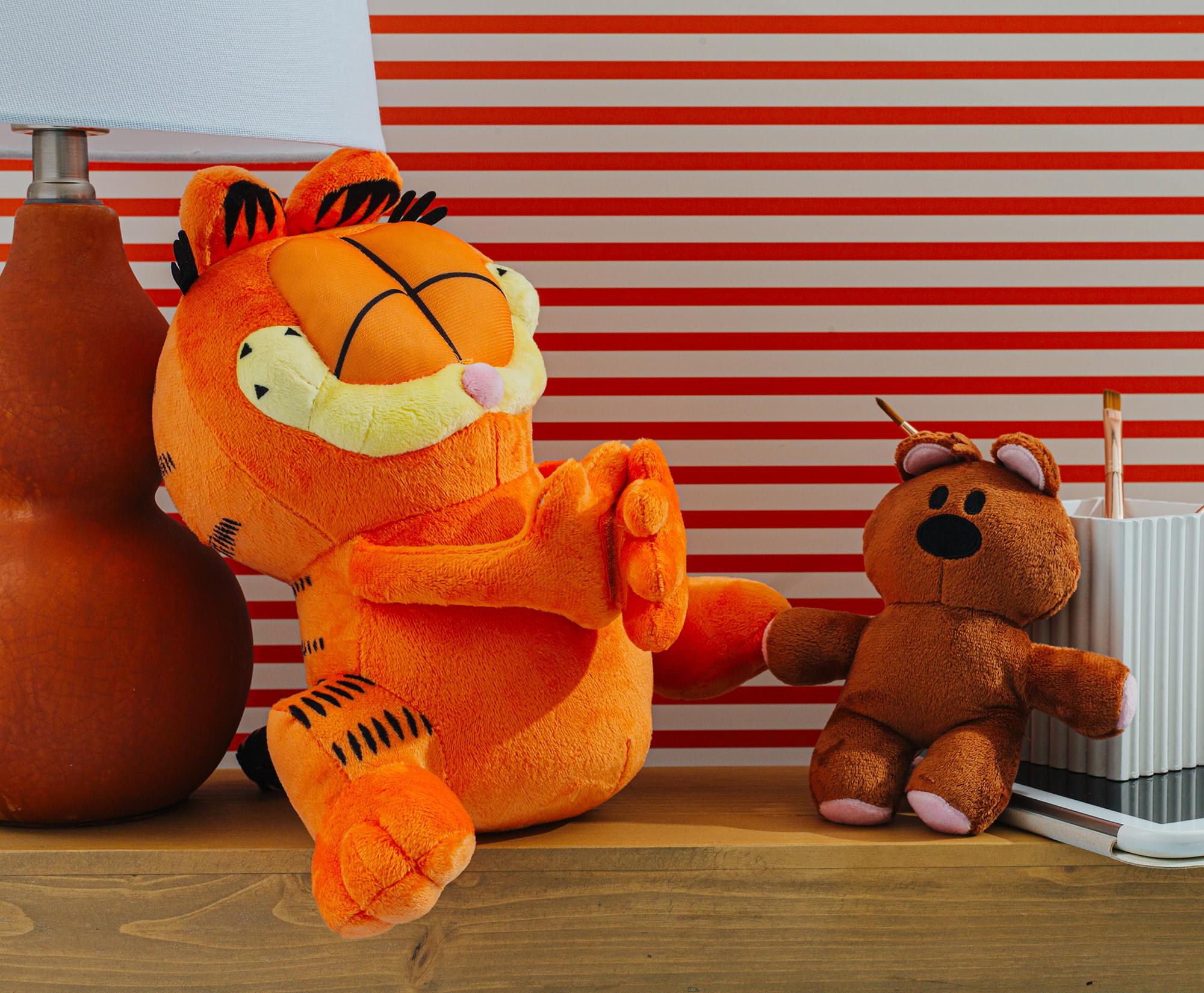Garfield Holding Pooky 12-Inch Collector Plush