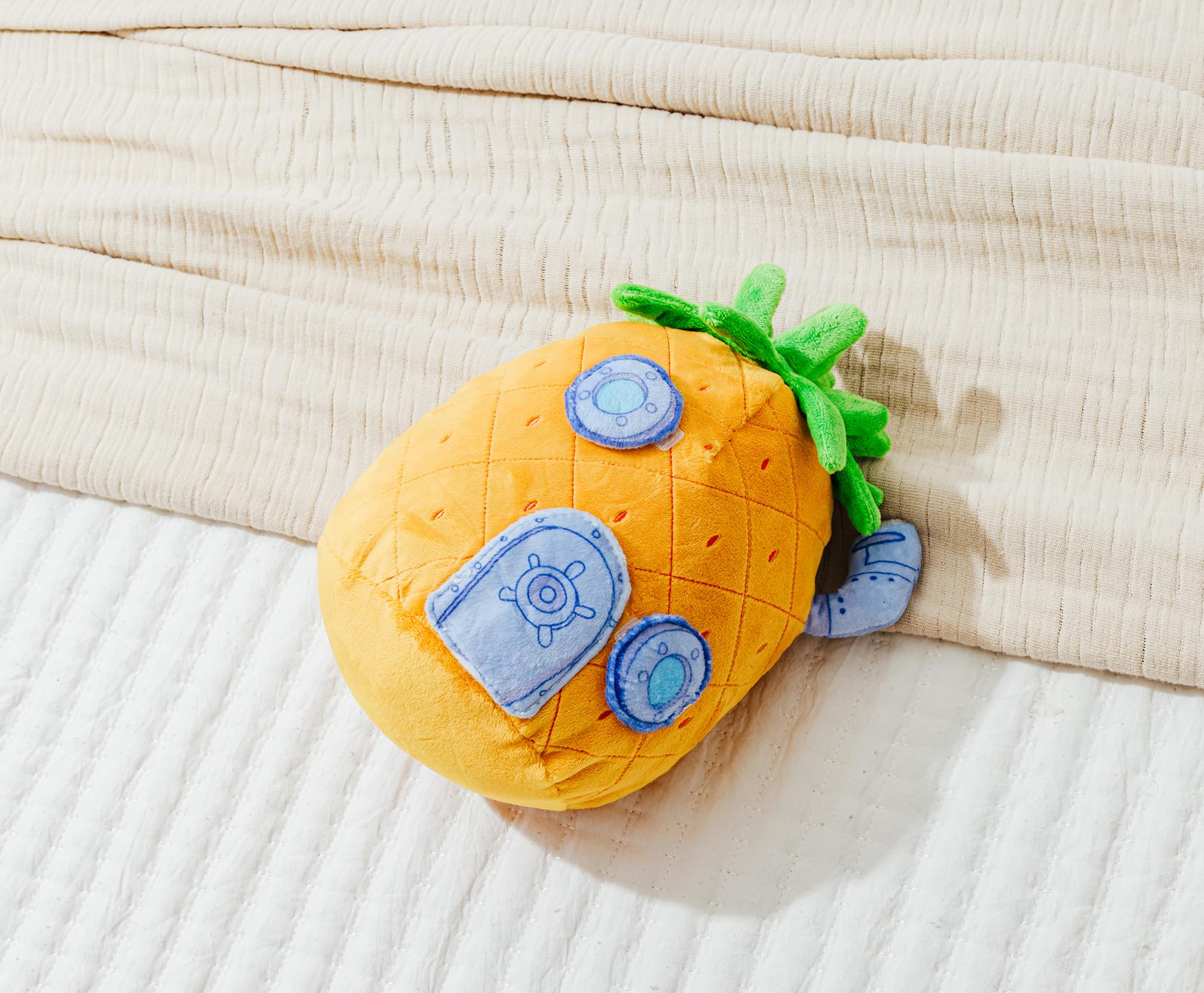 Nickelodeon SpongeBob SquarePants Pineapple House Squeaky Pet Toy Plush