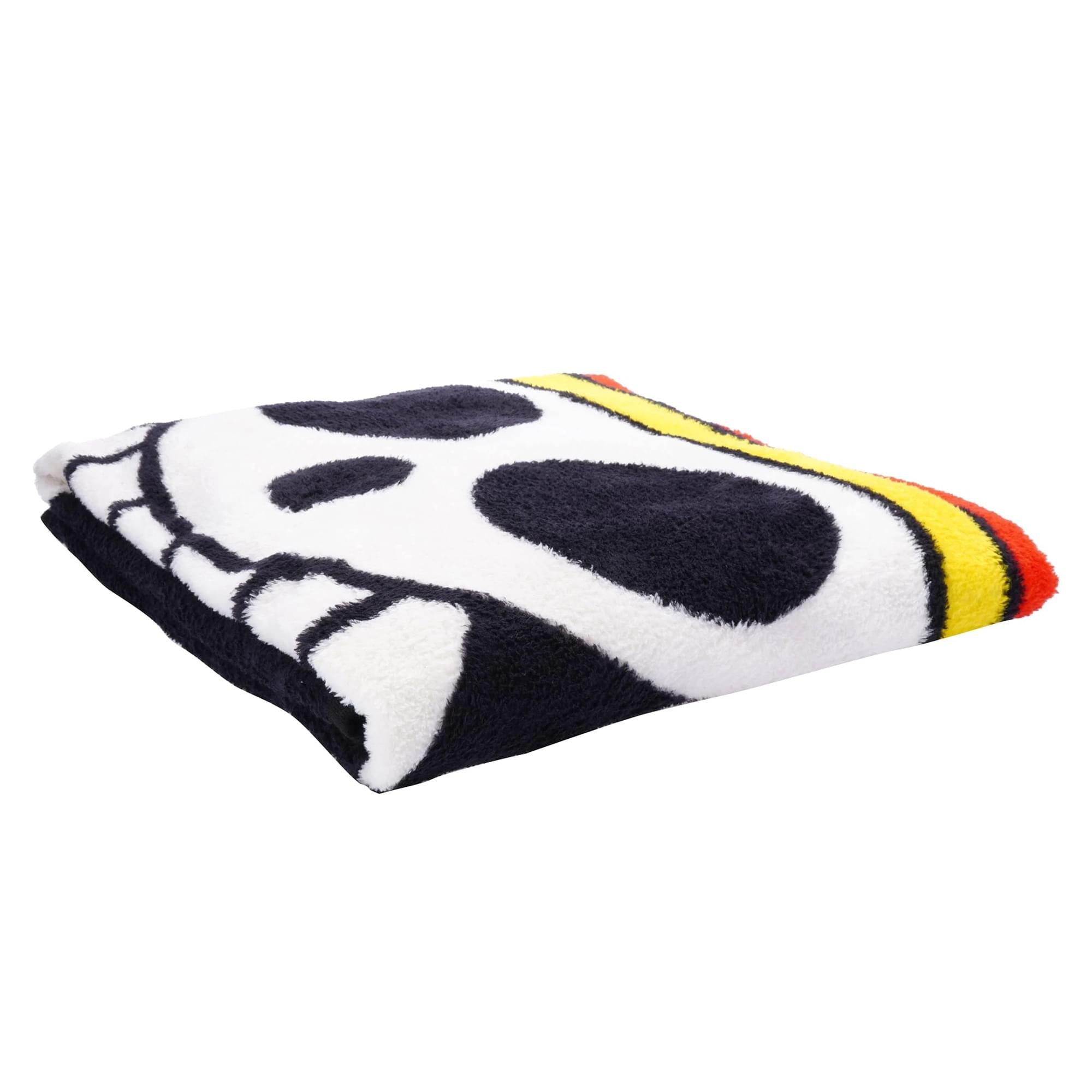 One Piece Straw Hat Pirates 22 x 17 Inch Skull Logo Blanket