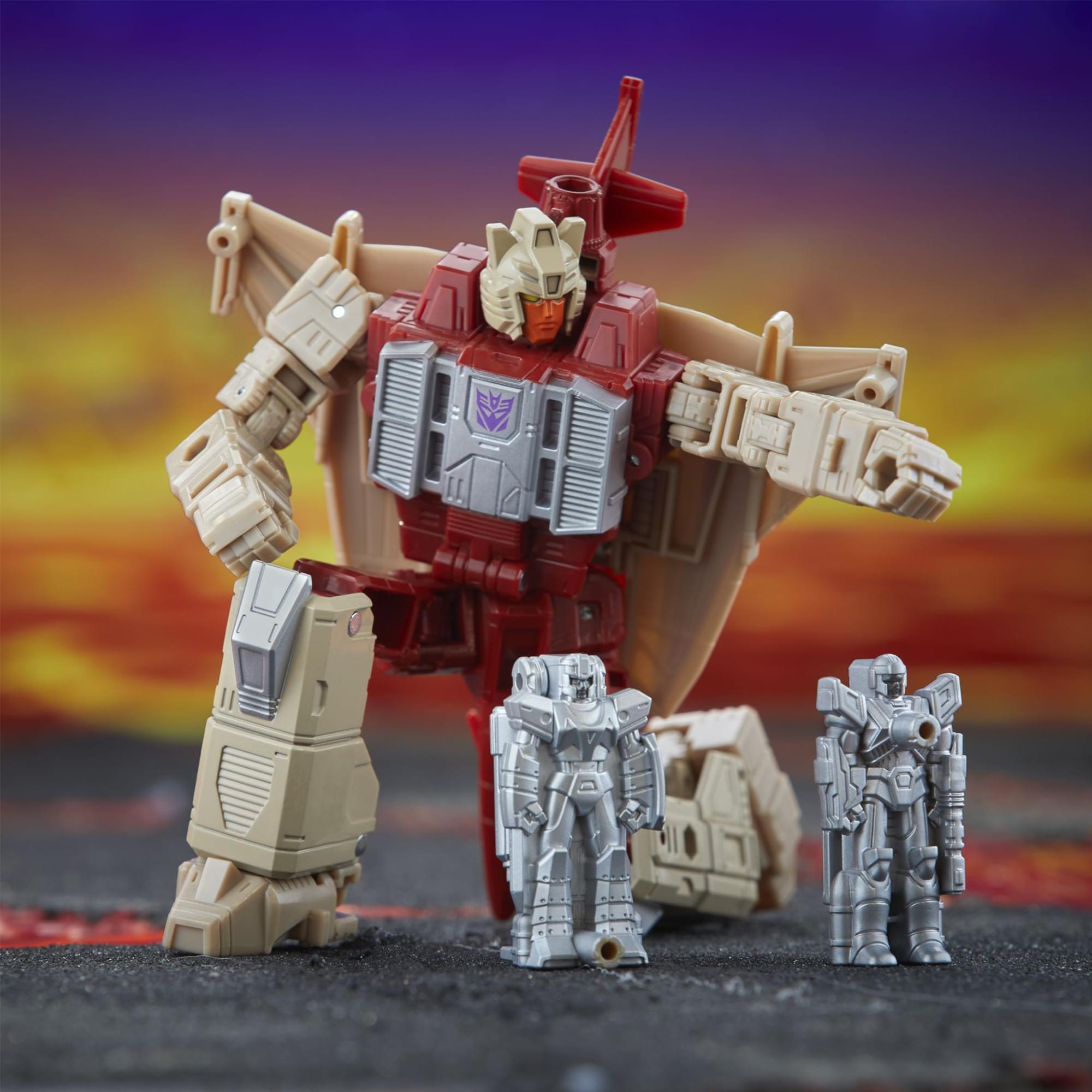 Transformers United Doom 'N Destruction Figure Set | Breakdown & Windsweeper