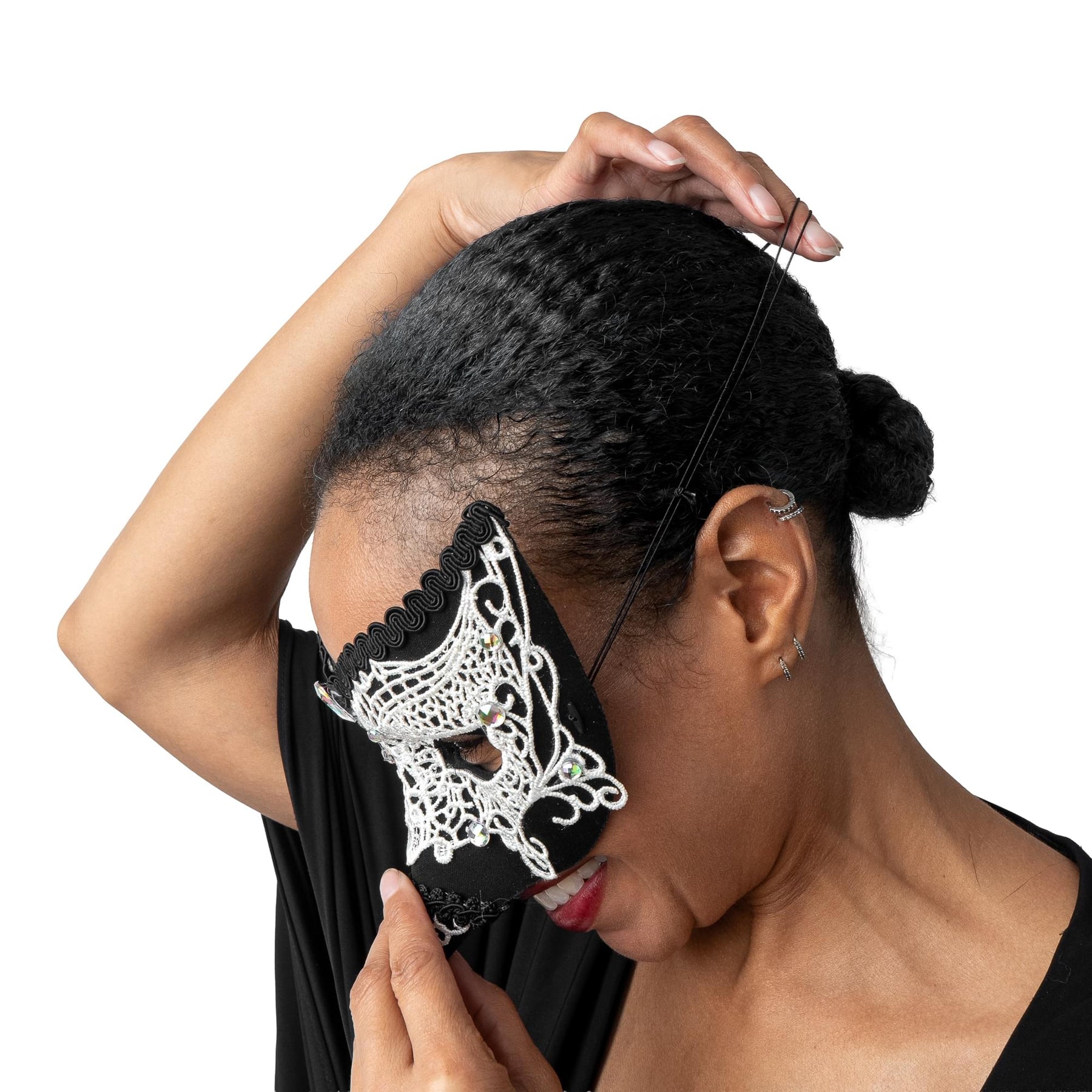 Delma Black/white Mask Costume Accessory