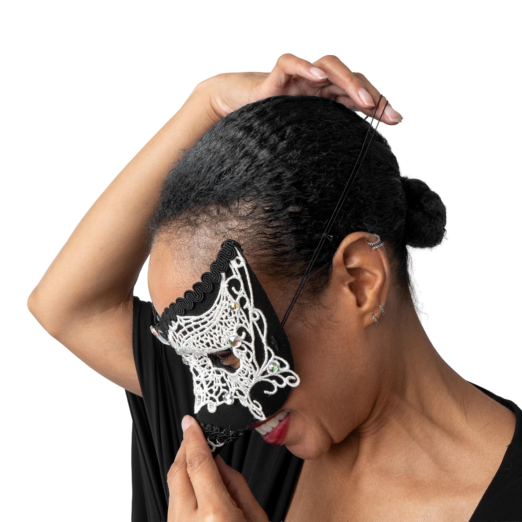 Delma Black/white Mask Costume Accessory