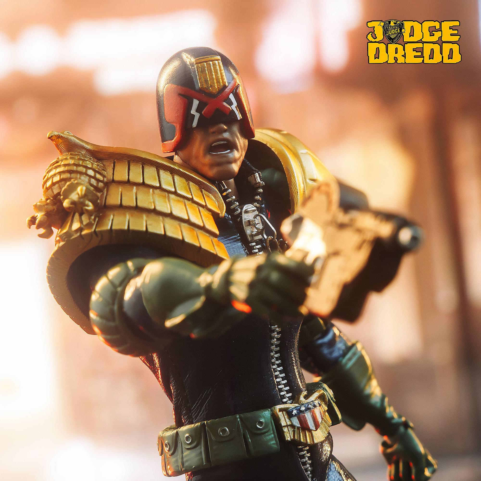 2000 AD Exquisite Super Series 1:12 Action Figure | Judge Dredd