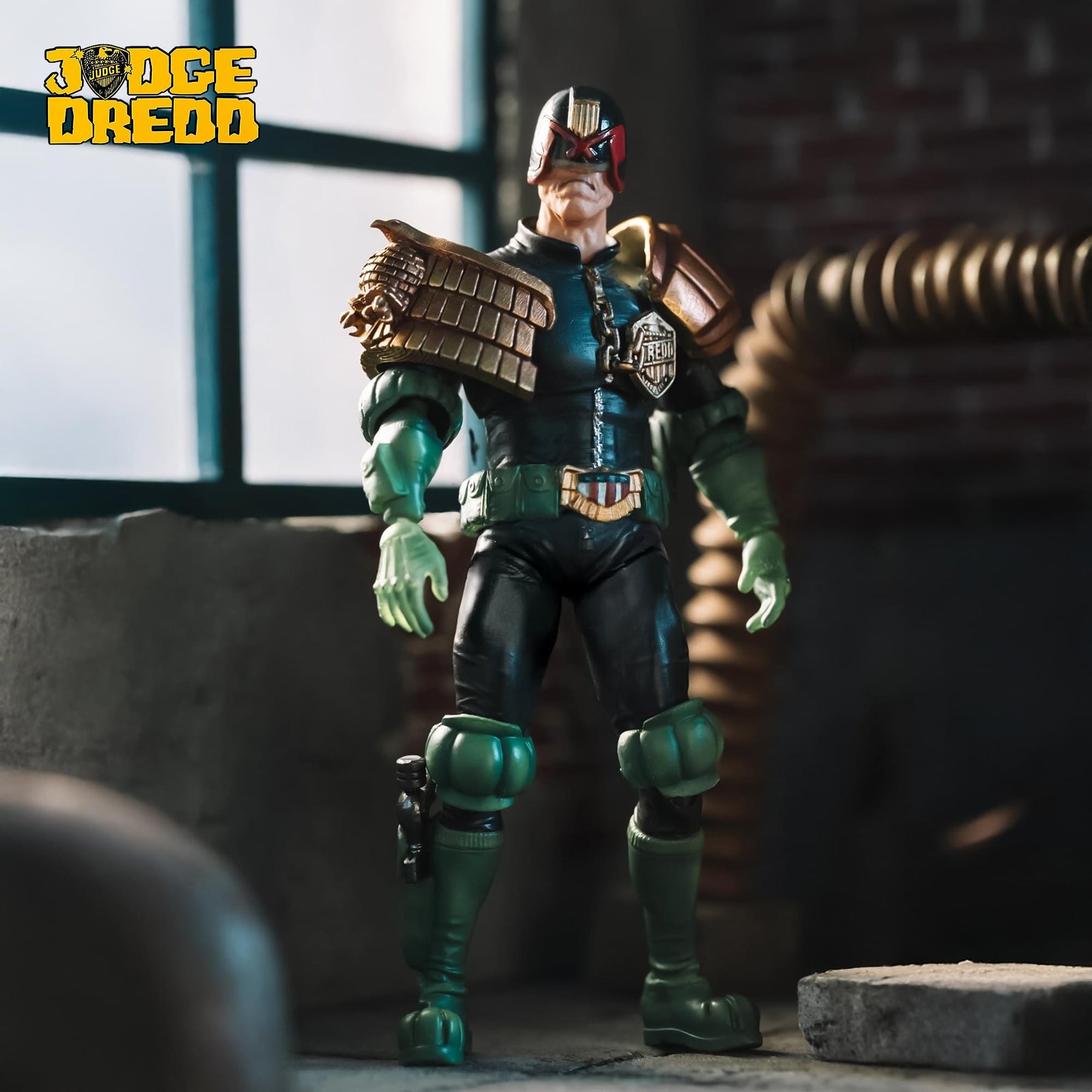 2000 AD Exquisite Mini Series Judge Dredd 1:18 Scale PX Previews Exclusive Figure