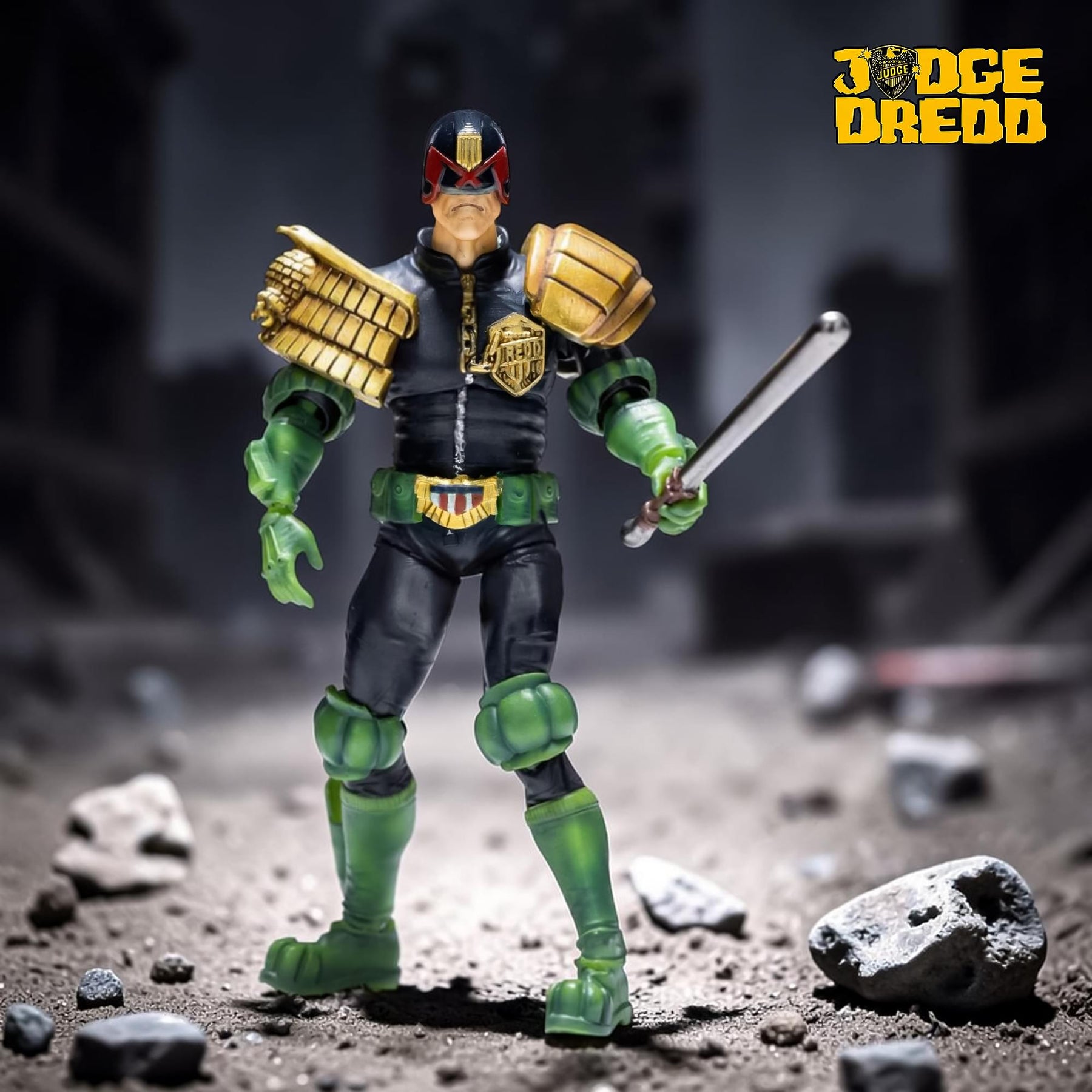 2000 AD Exquisite Mini Series Judge Dredd 1:18 Scale PX Previews Exclusive Figure