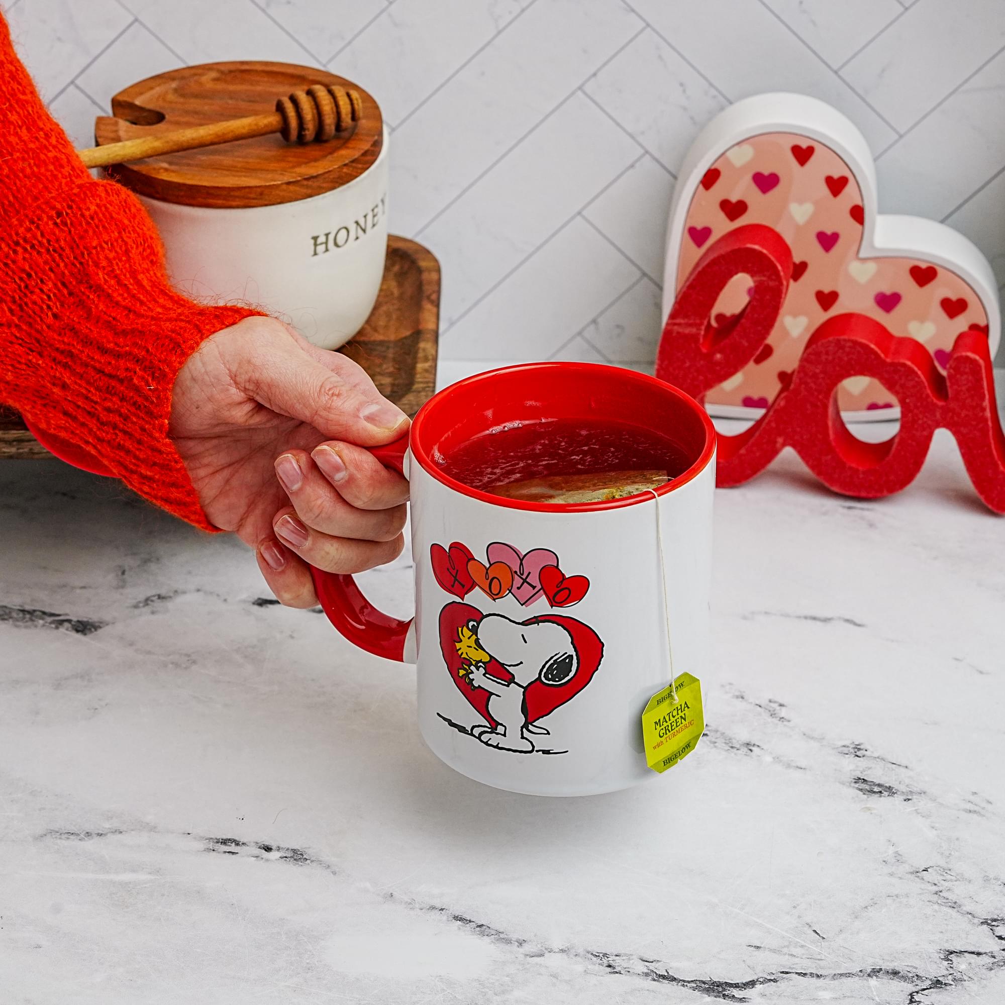 Peanuts XOXO 18 Ounce Ceramic Mug