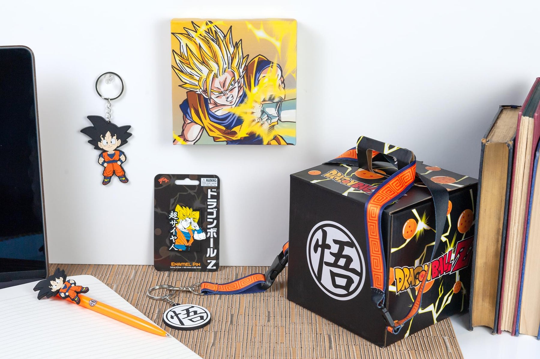 Dragon Ball Z Goku Collector Looksee Box | Includes 5 Themed Collectibles